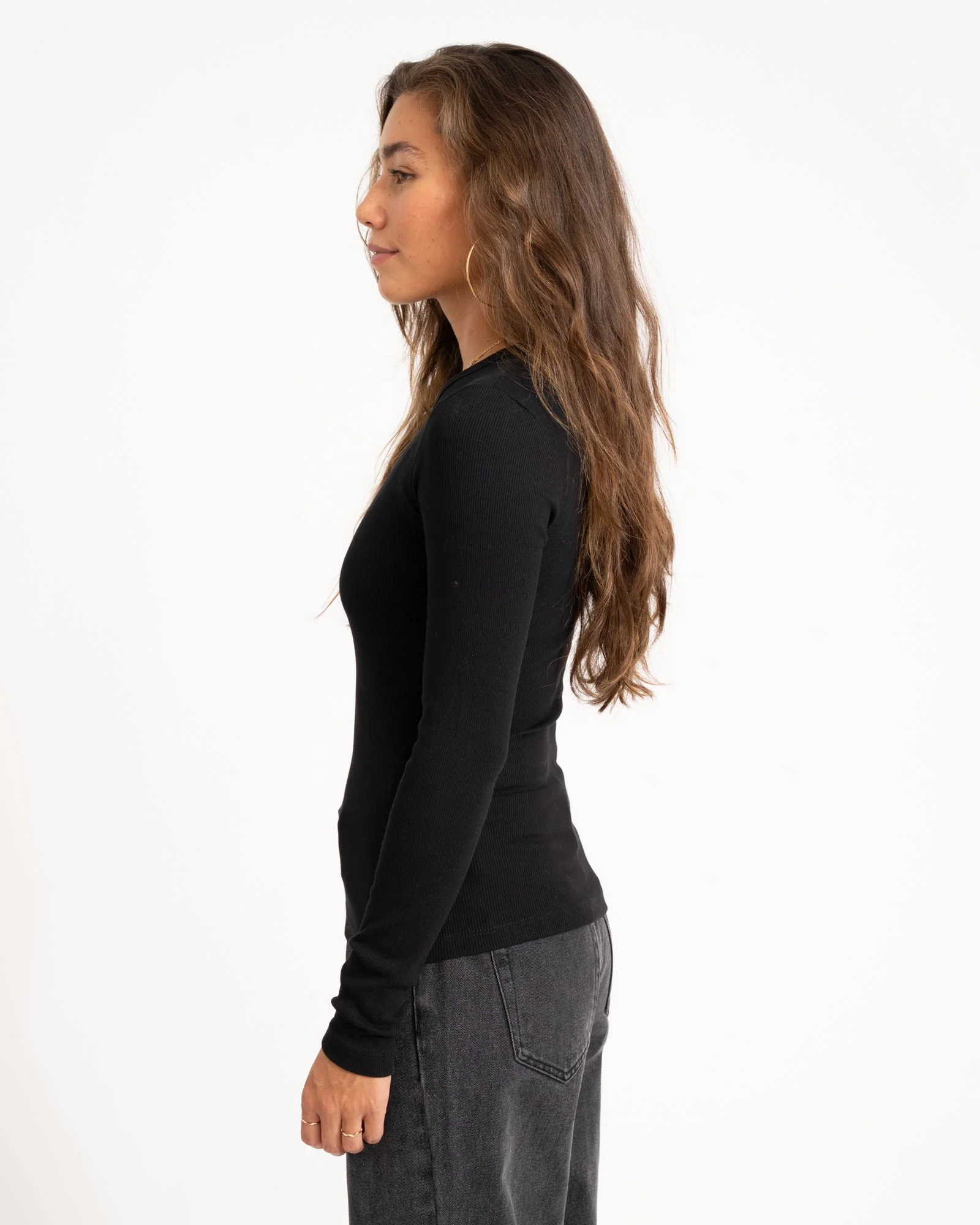 Freya Rib Tee Black - Image 3
