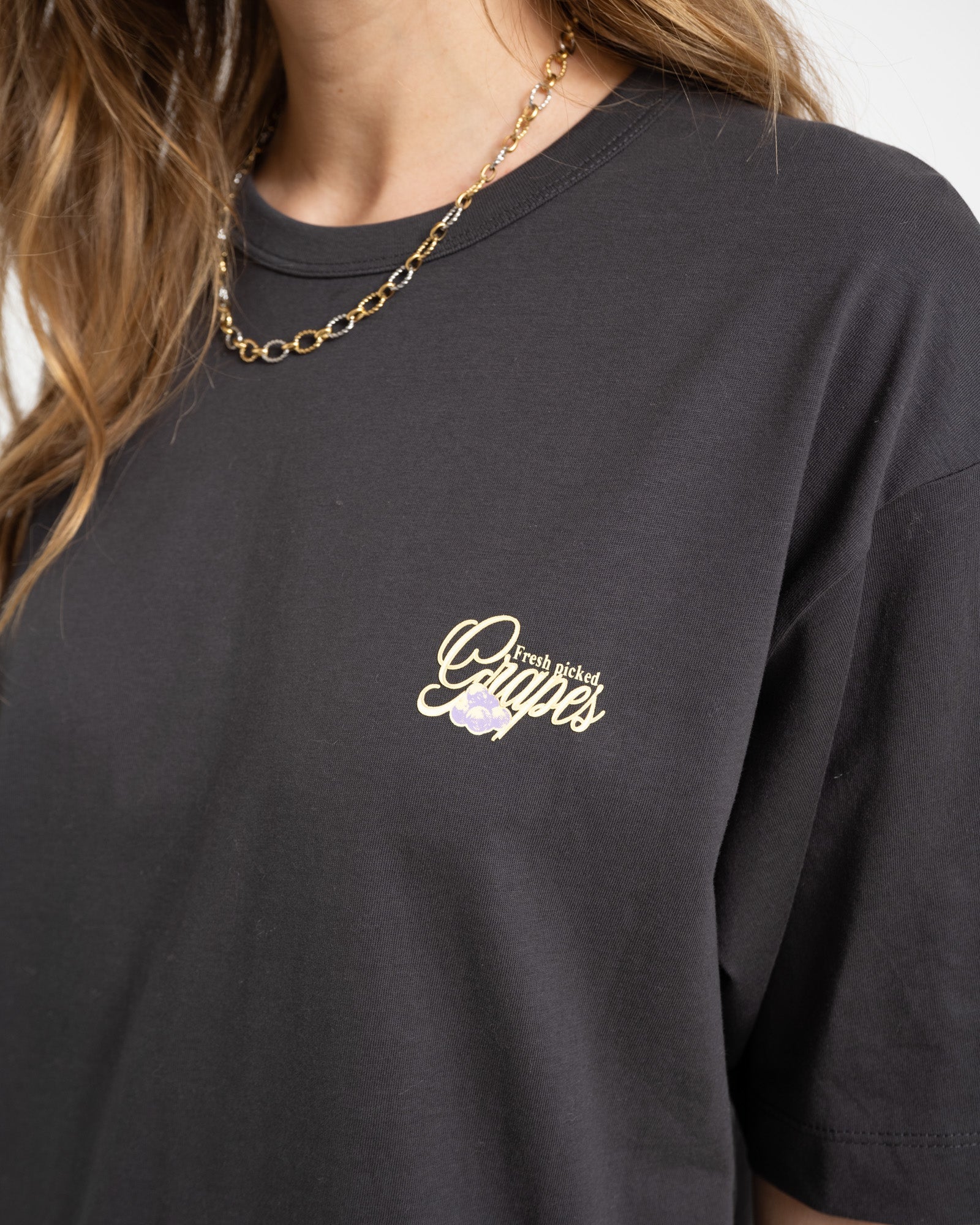 Sandra Loose Tee Grapes - Image 6
