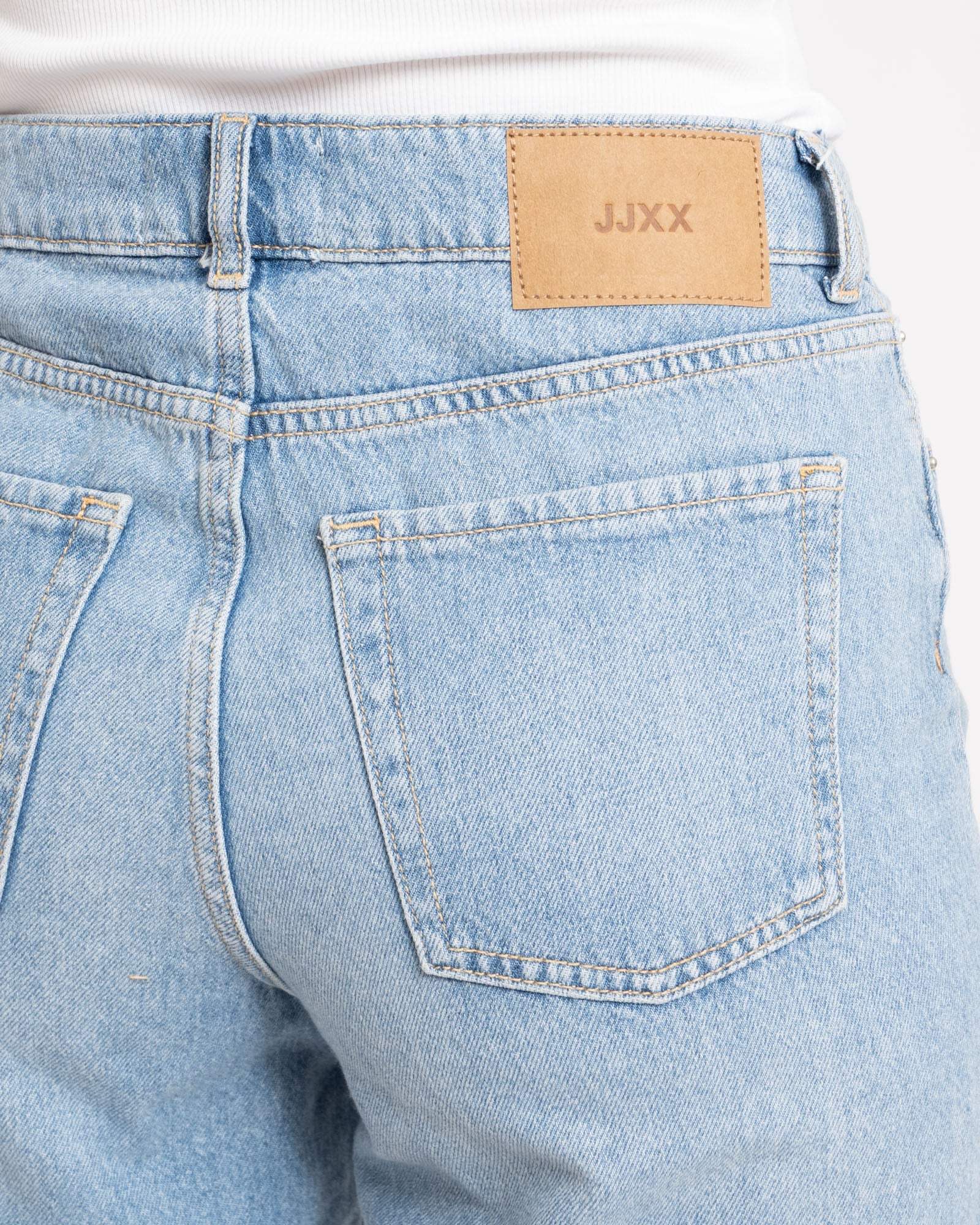 Seville Shorts Medium Blue Denim - Image 6