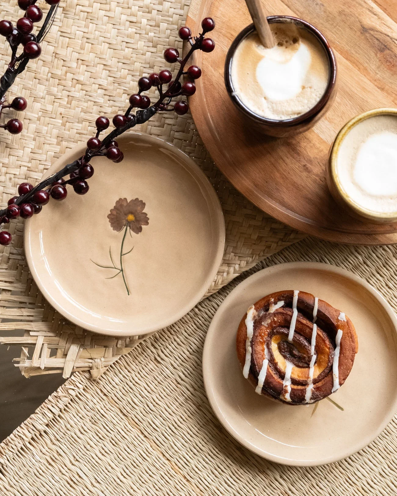 Cake Plate Flower Brown - Image 4