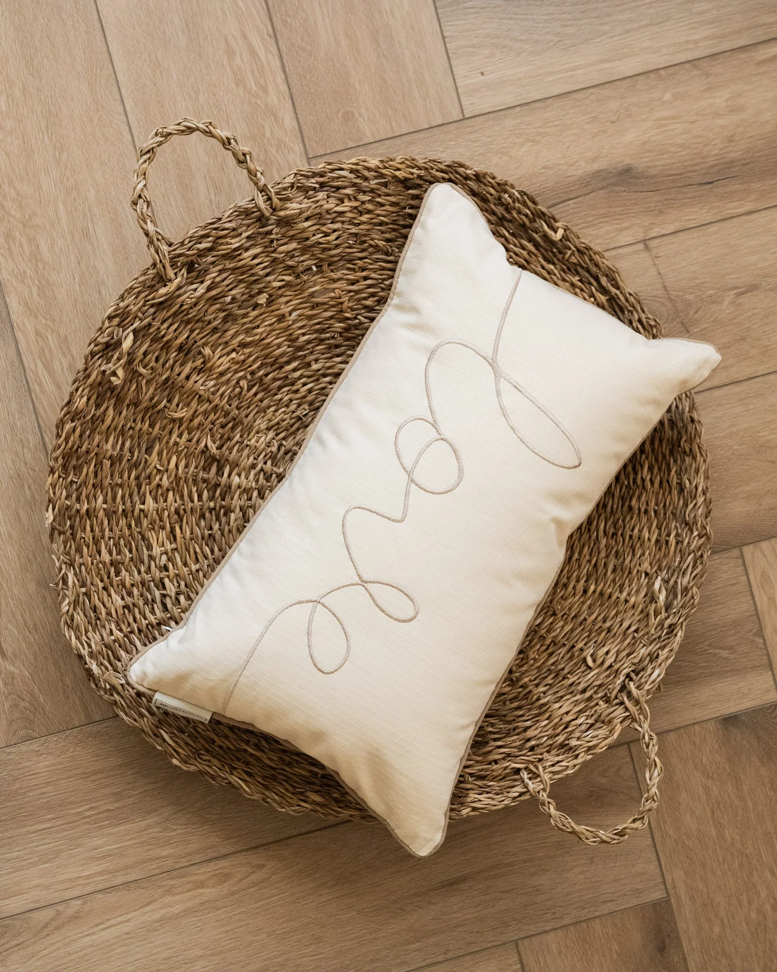 Cushion Love Beige - Image 5