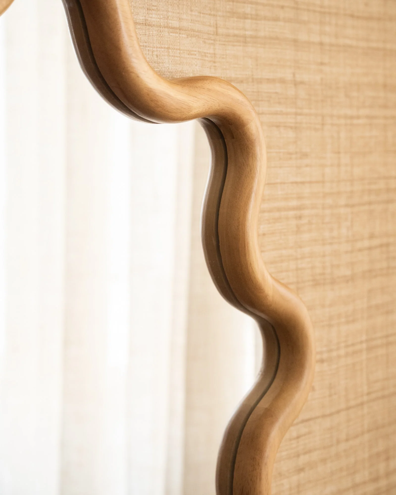 Spiegel Wavy Woody Round - Medium - Image 5
