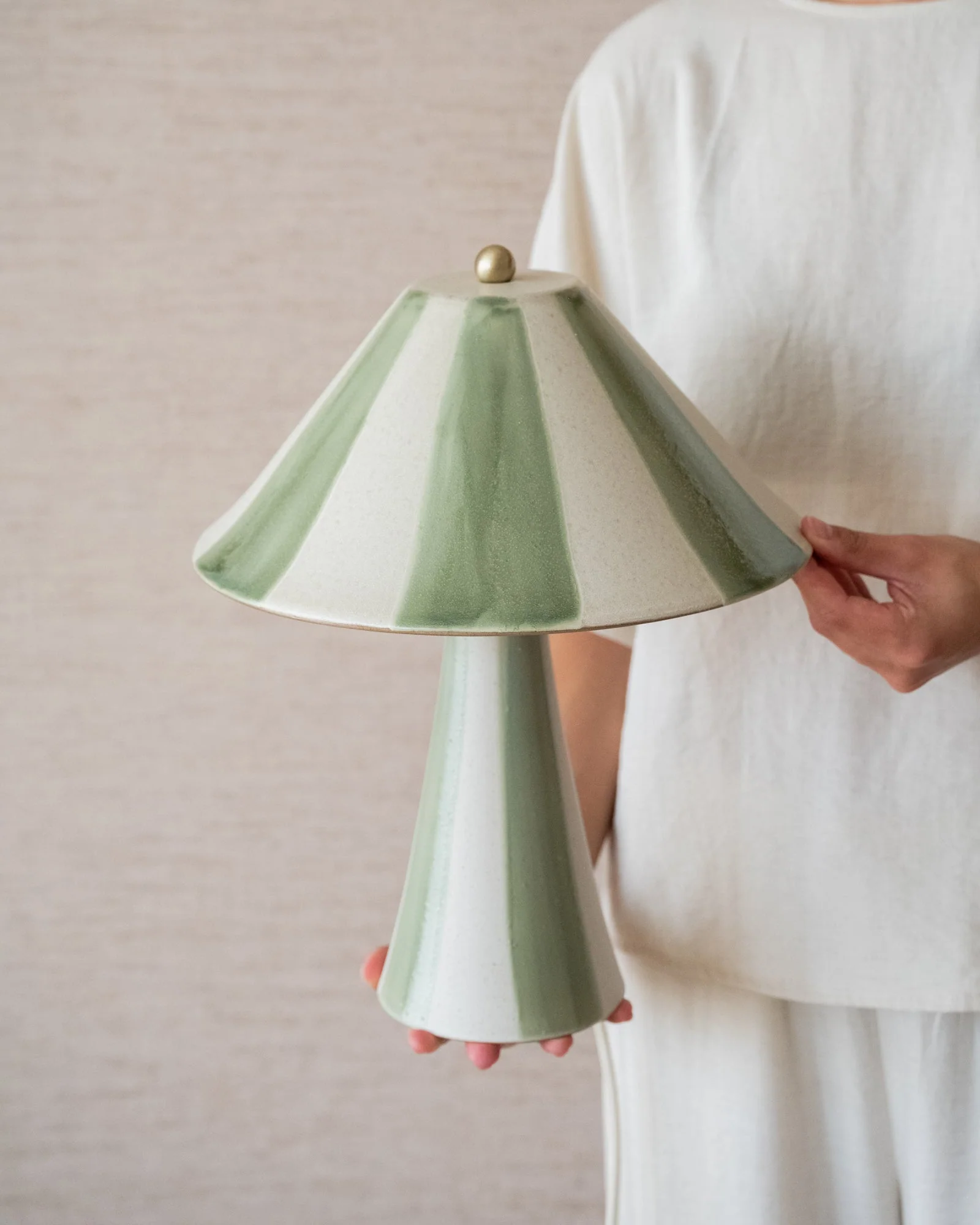 Table Lamp Lino Ceramic Stripes Green - Image 3