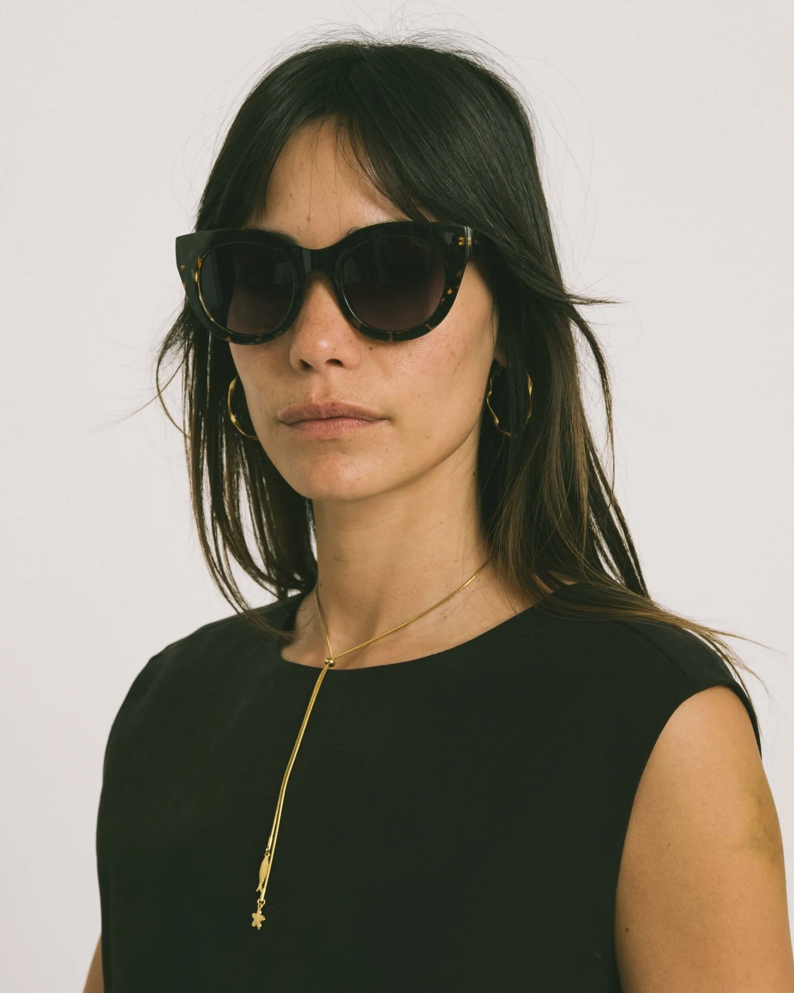 Komono Zonnebril Louise Dark Tortoise Brown - Image 2