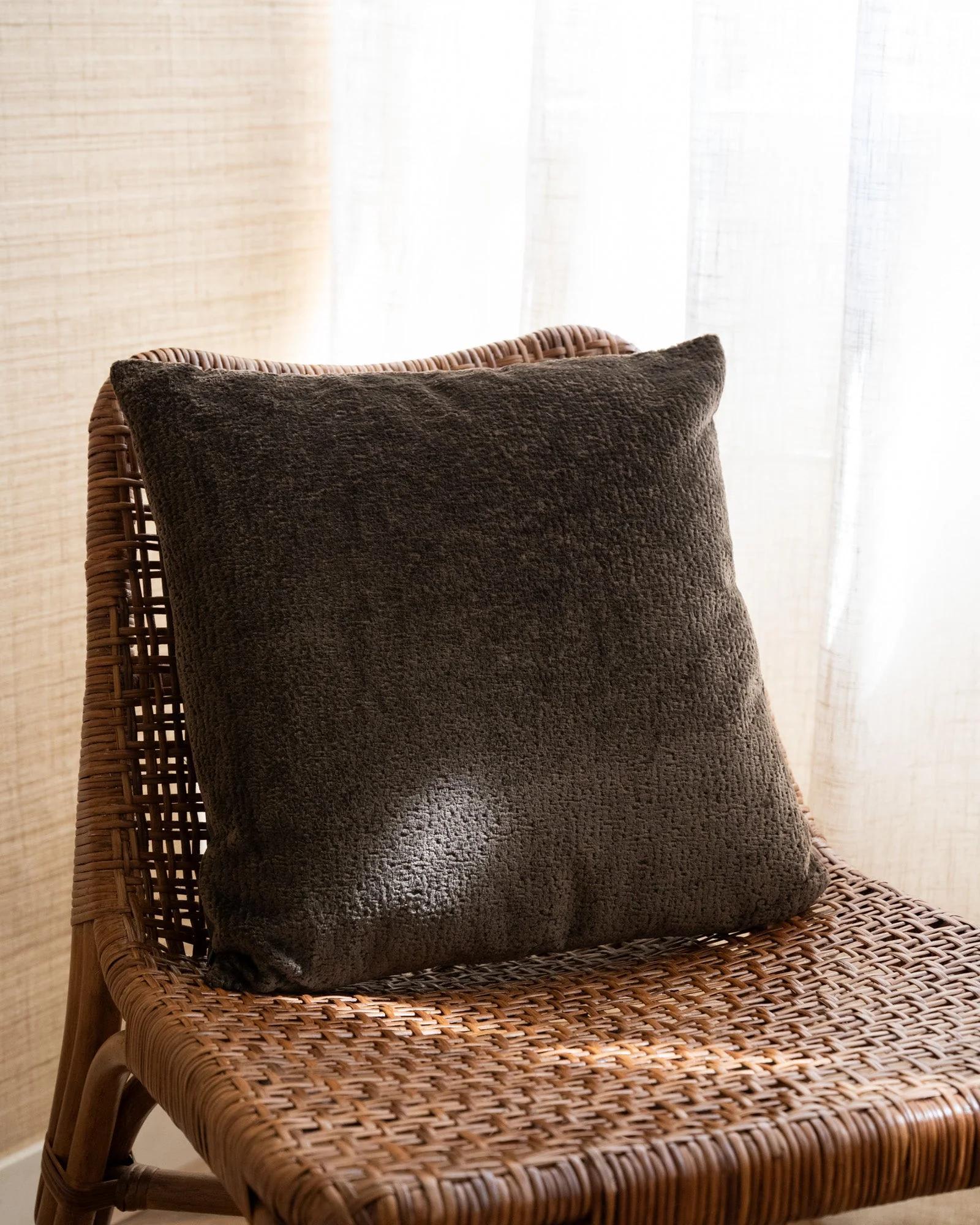 Cushion Alessa Brown - Image 3