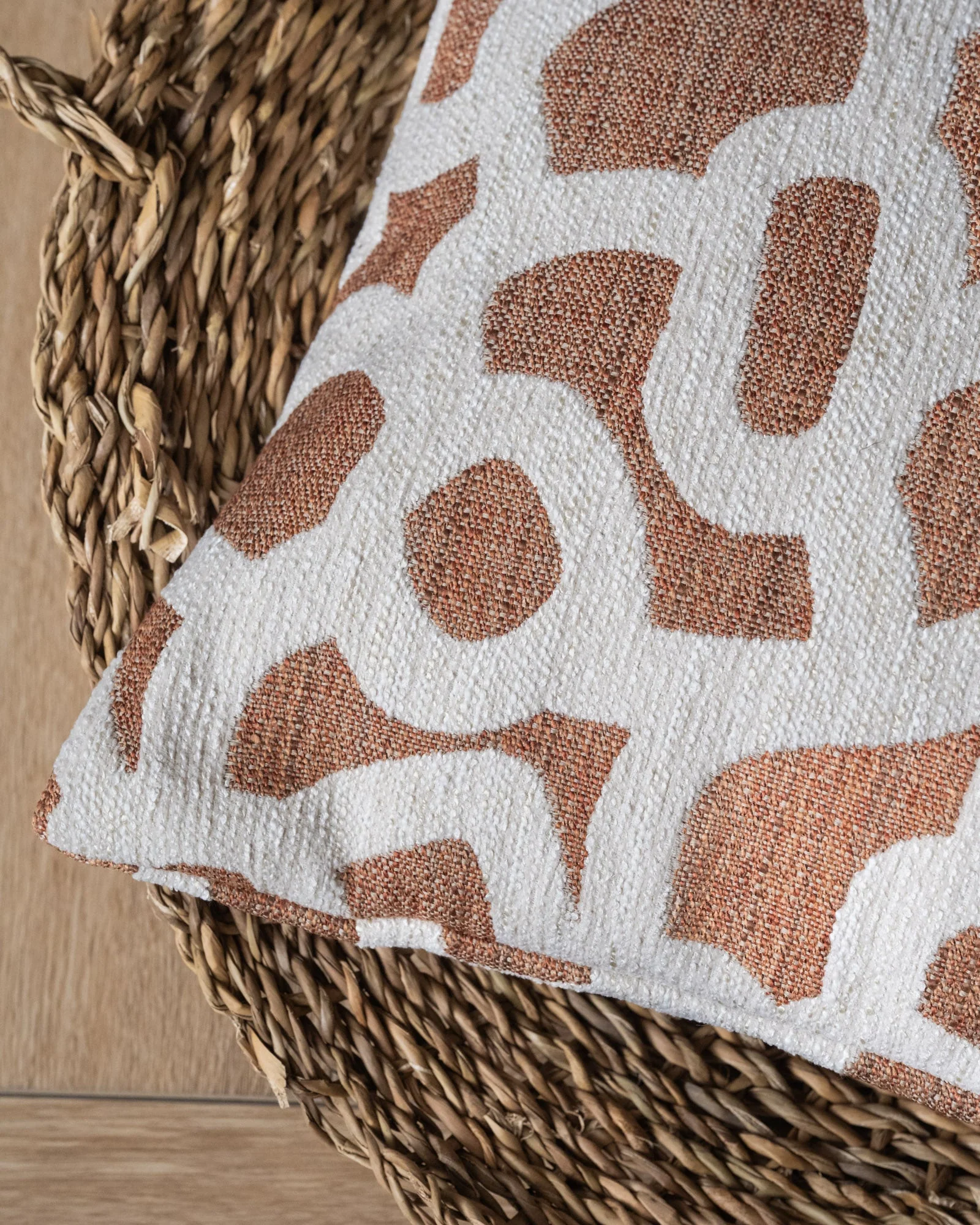 100% Feather Cushion Alpena Terra - Image 3