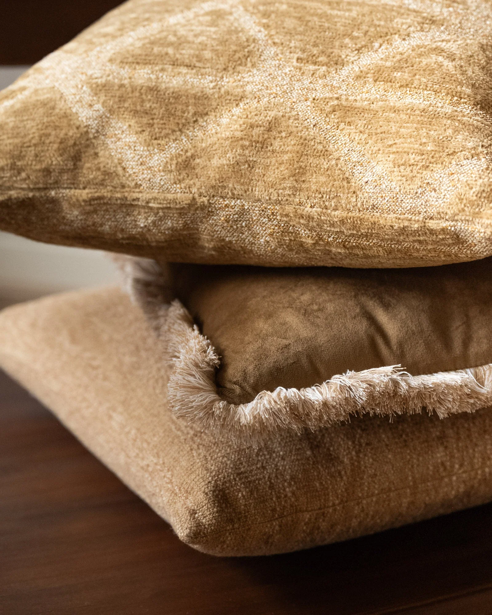 Cushion Munchie Ochre - Image 4