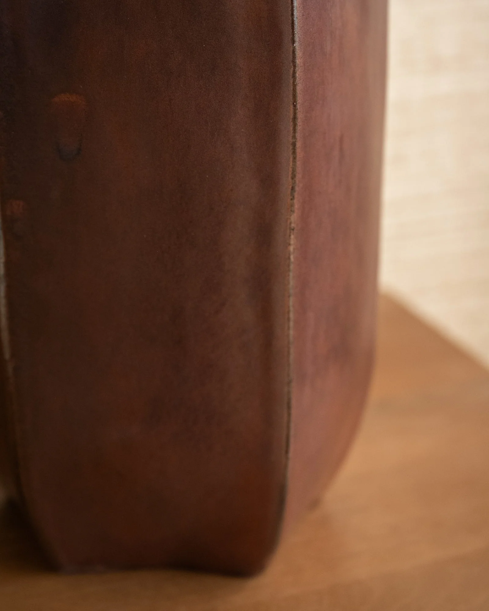 Grote Deco Vaas Serra Burgundy - Image 7