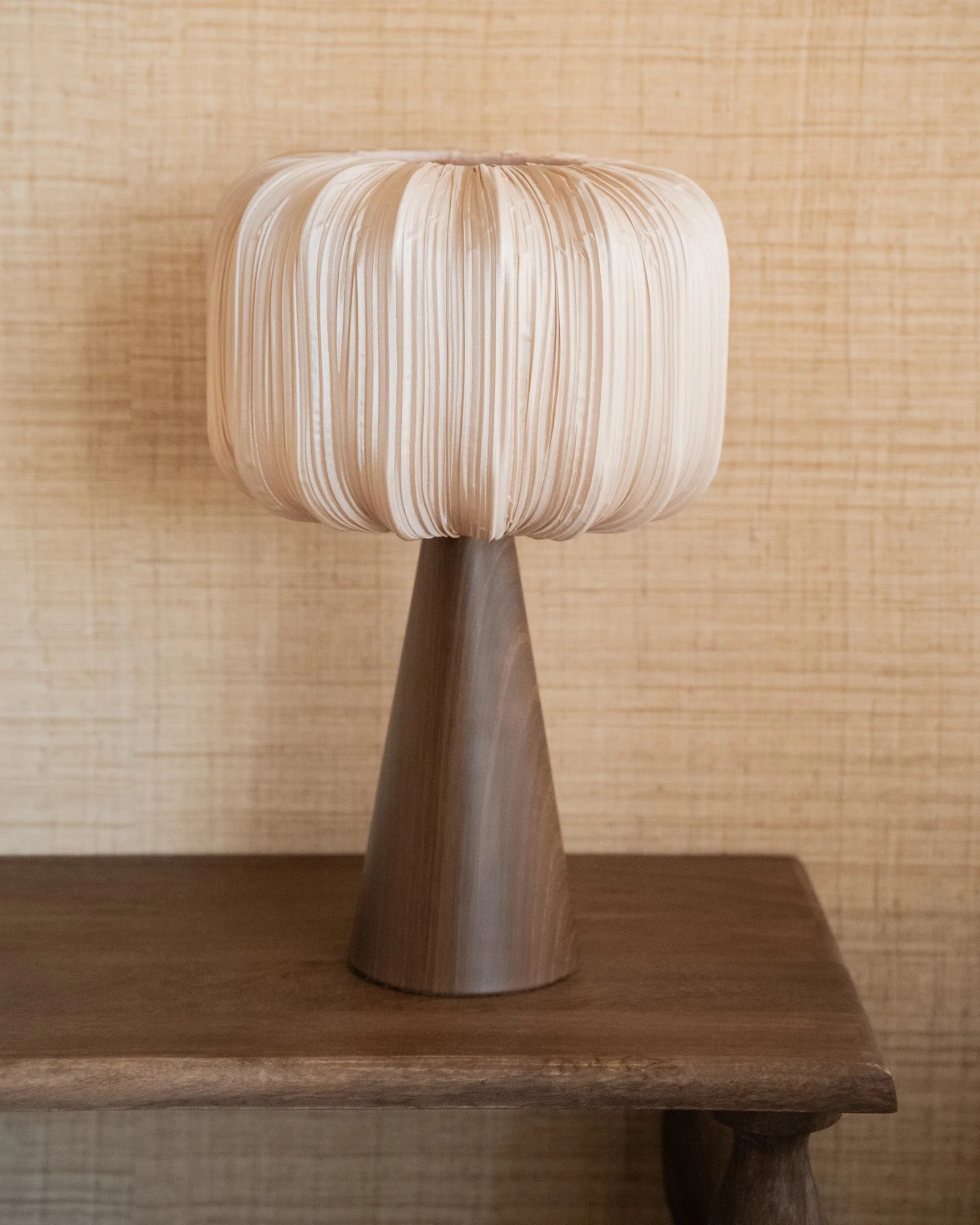 TILTIL Table Lamp Sanae Satin - Image 7