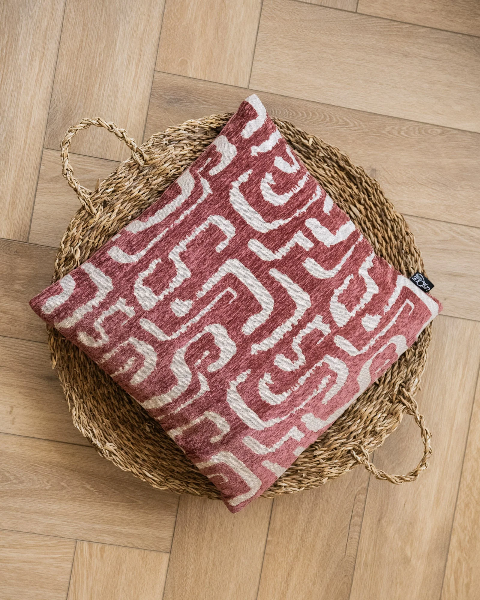 Cushion Liam Burgundy - Image 3