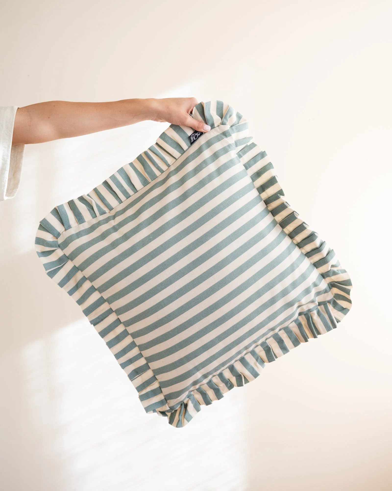 Cushion Ruth Ruffle Striped Blue - Image 2