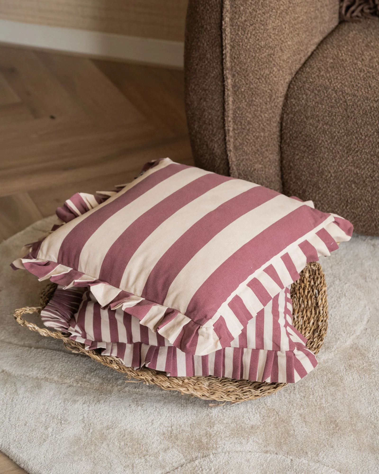 Cushion Sepp Ruffle Striped Pink - Image 6