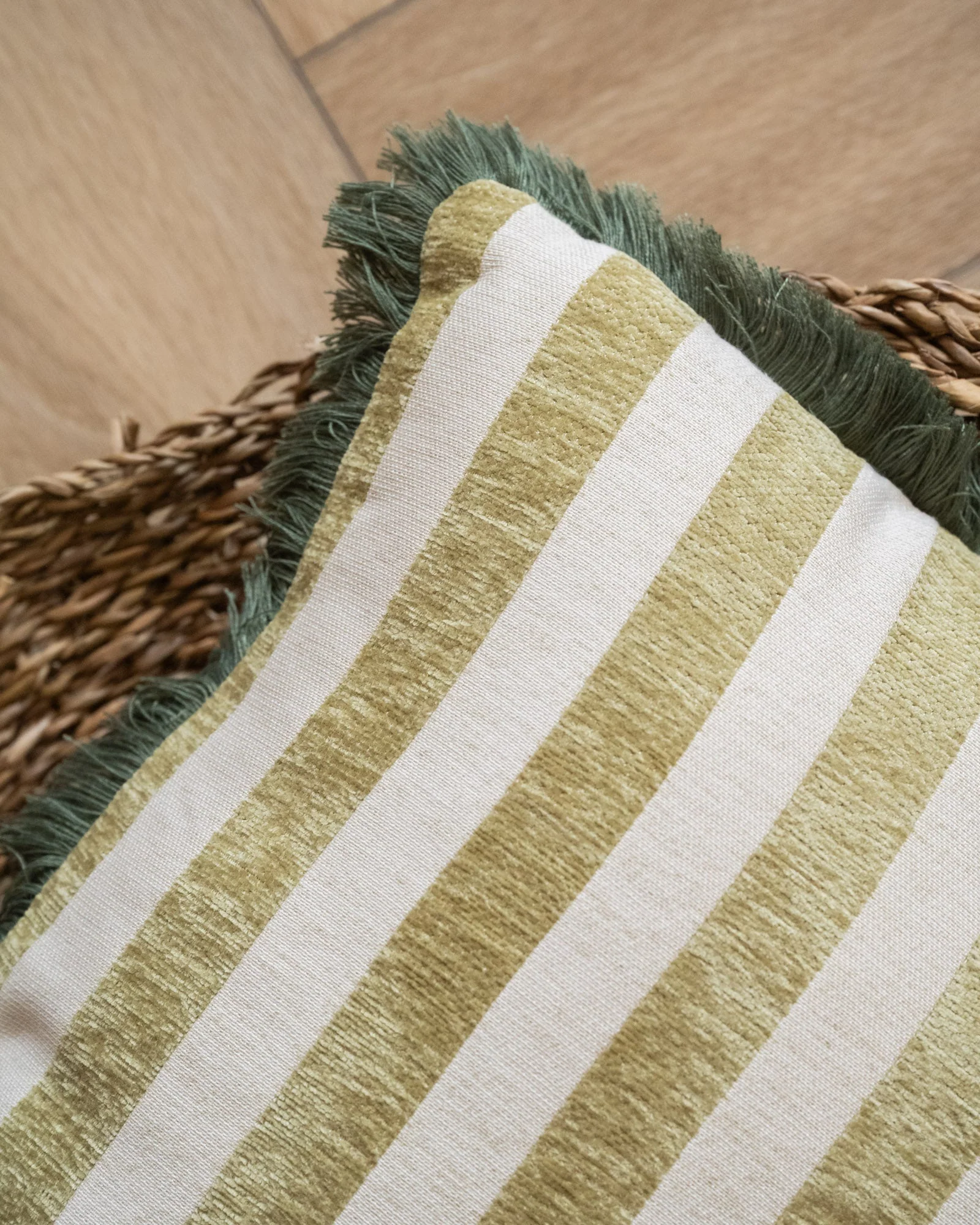 Cushion Tess Matcha Green - Image 6