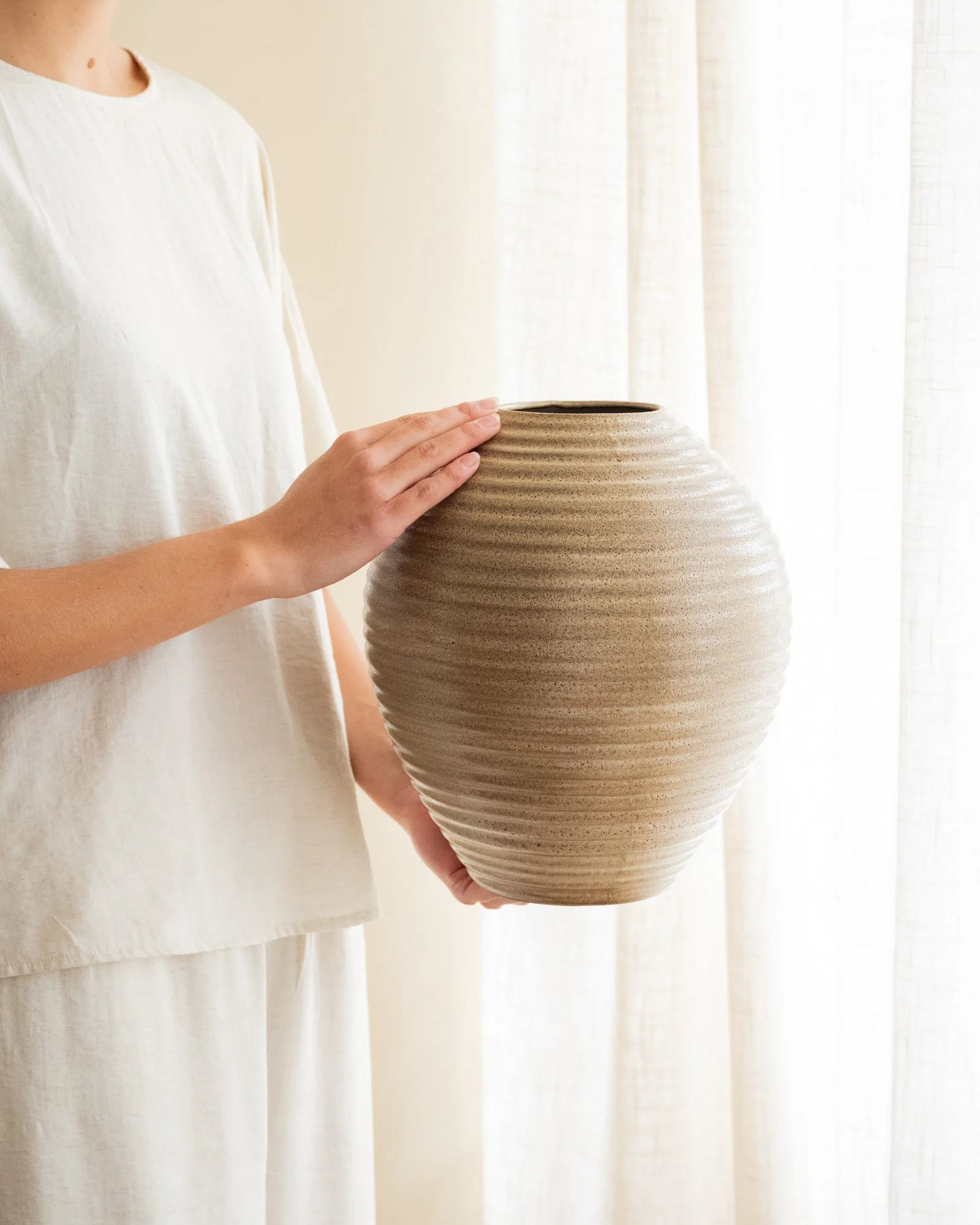 Handmade Large Vaas Vase Caramel