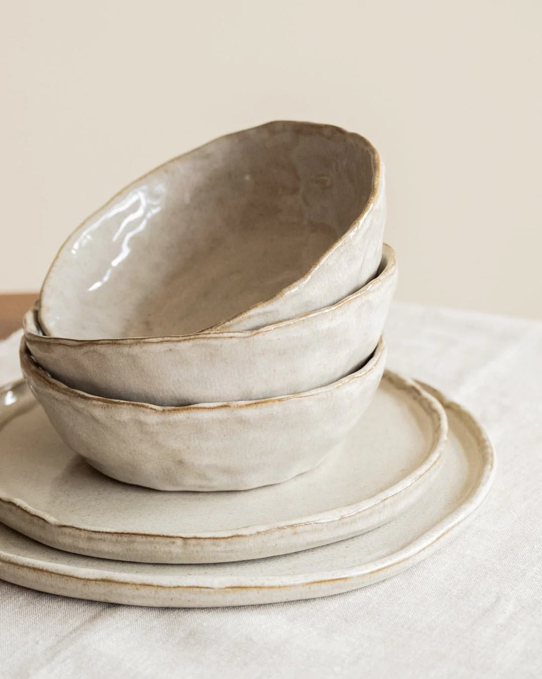 Handmade Medium Bowl Serpa Beige