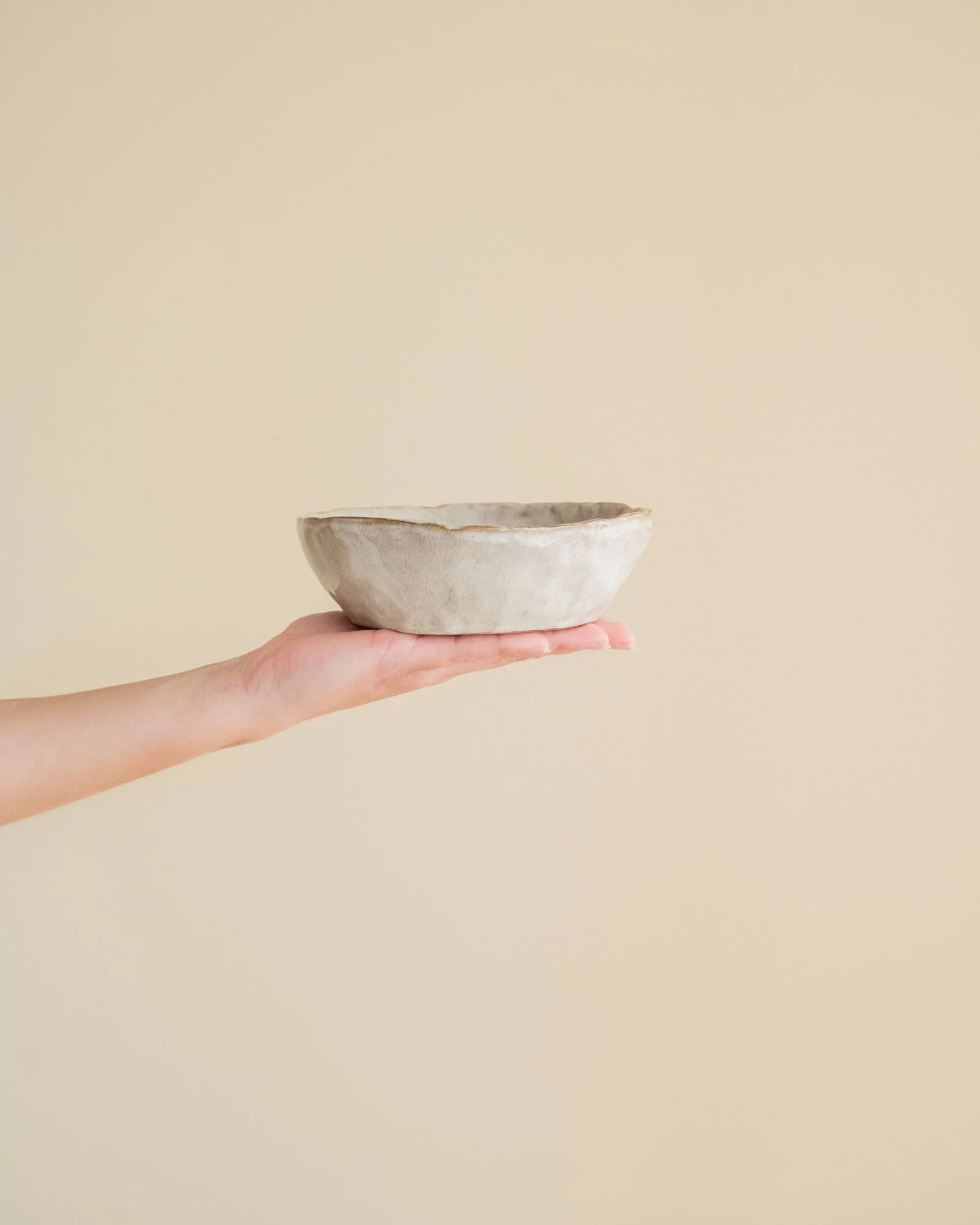 Handmade Medium Bowl Serpa Beige - Image 3