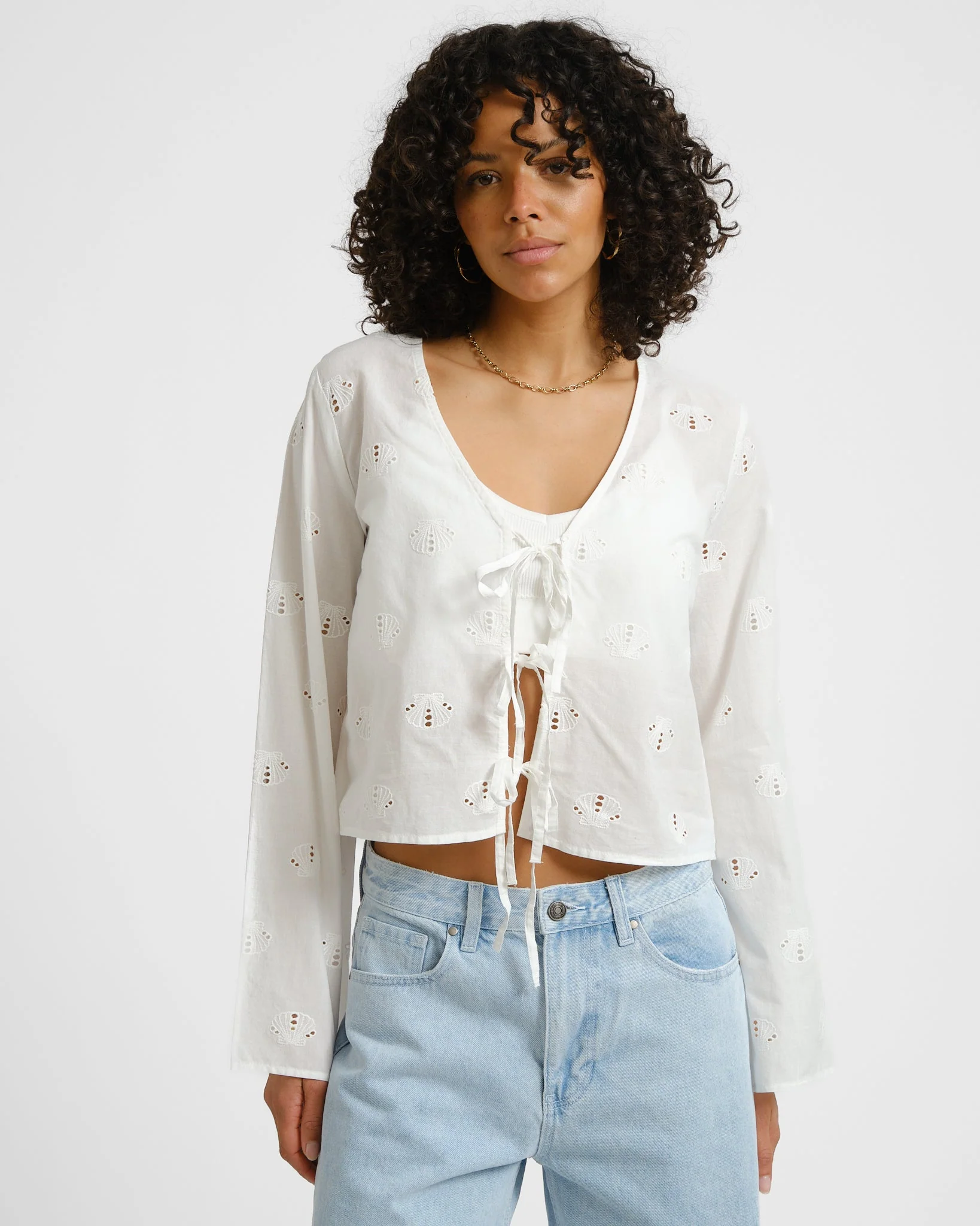 Ashley Tie V-Neck Shirt Sea Shells - Image 4