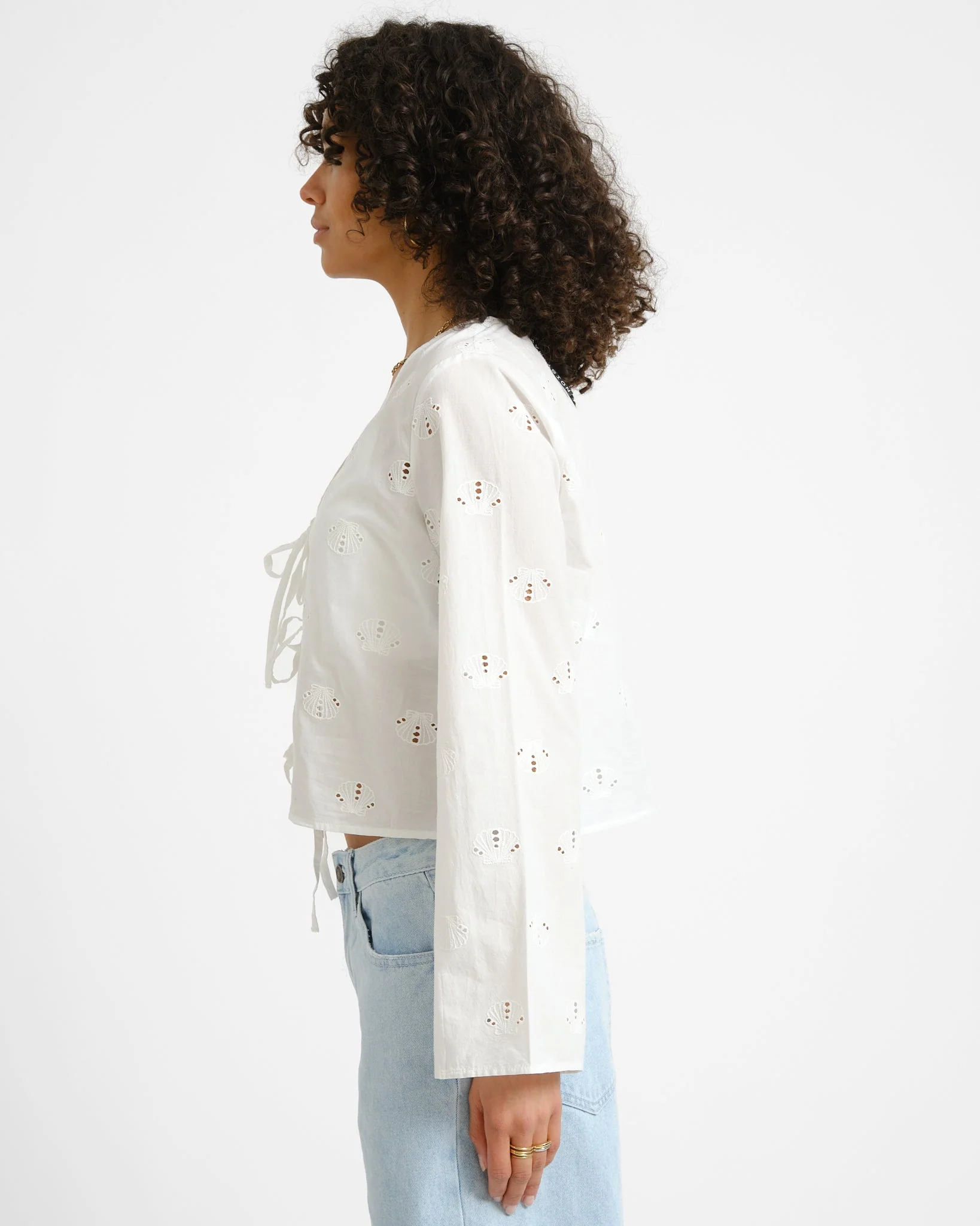 Ashley Tie V-Neck Shirt Sea Shells - Image 5