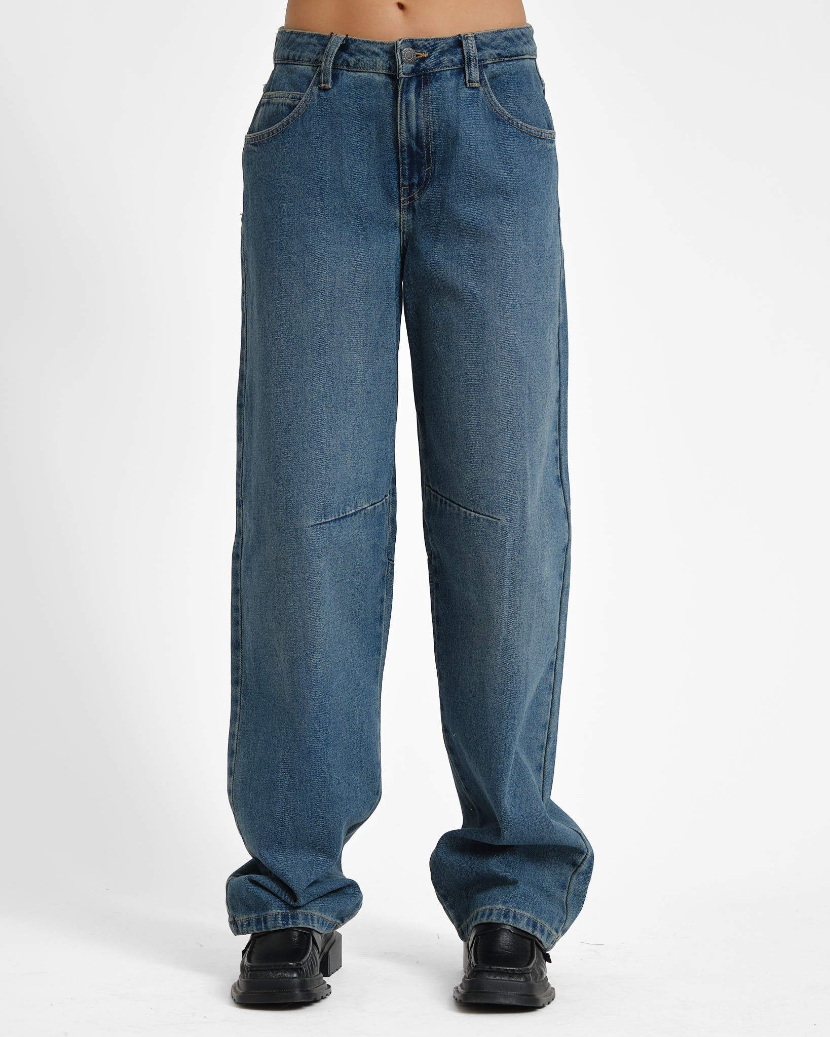 Hazal Barrel Jeans Medium Blue Denim - Image 3