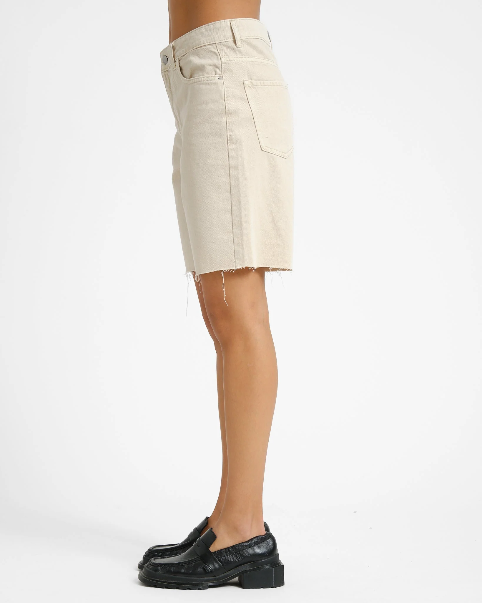 Holla Loose Shorts Color Box Pumice Stone - Image 4