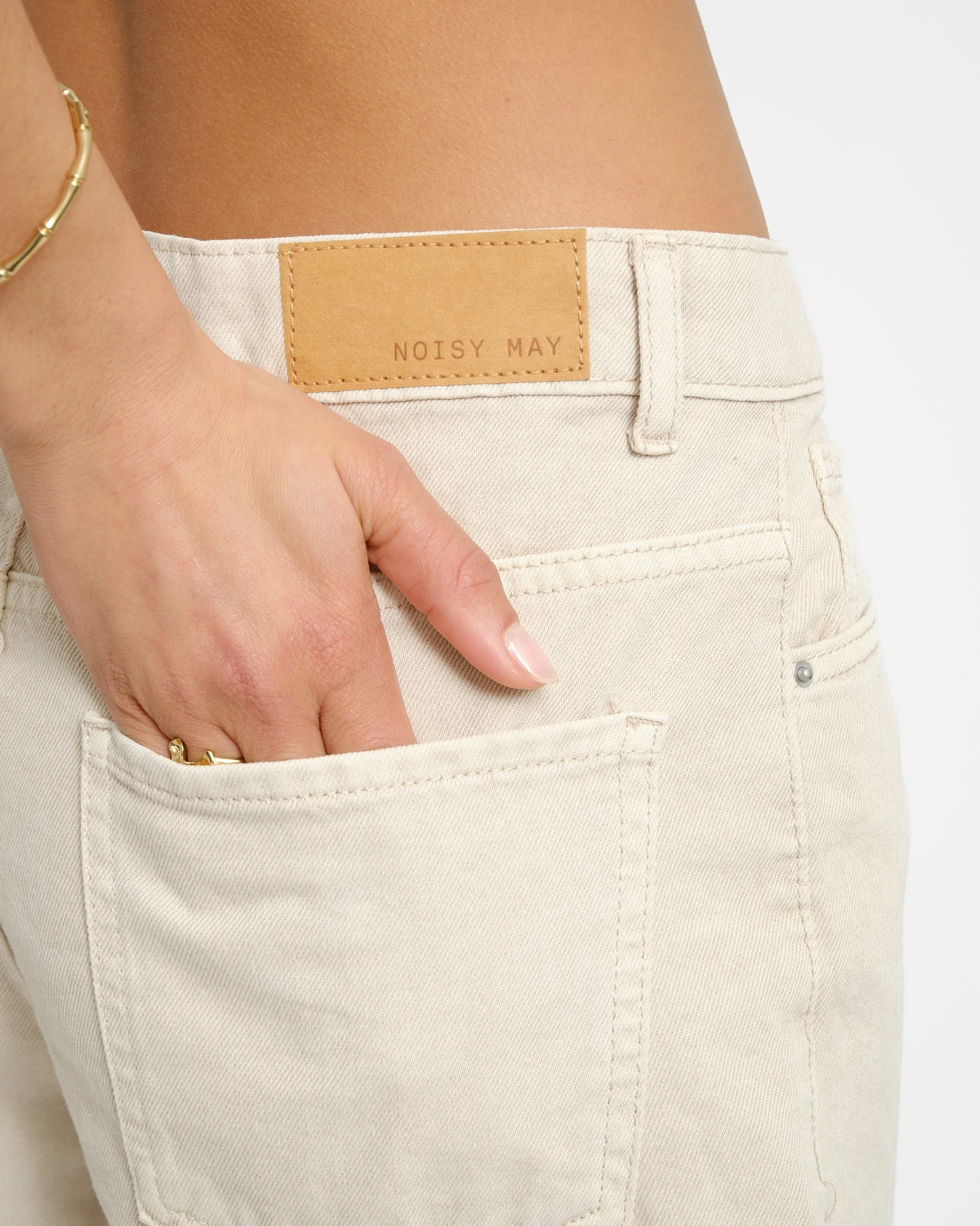 Holla Loose Shorts Color Box Pumice Stone - Image 6