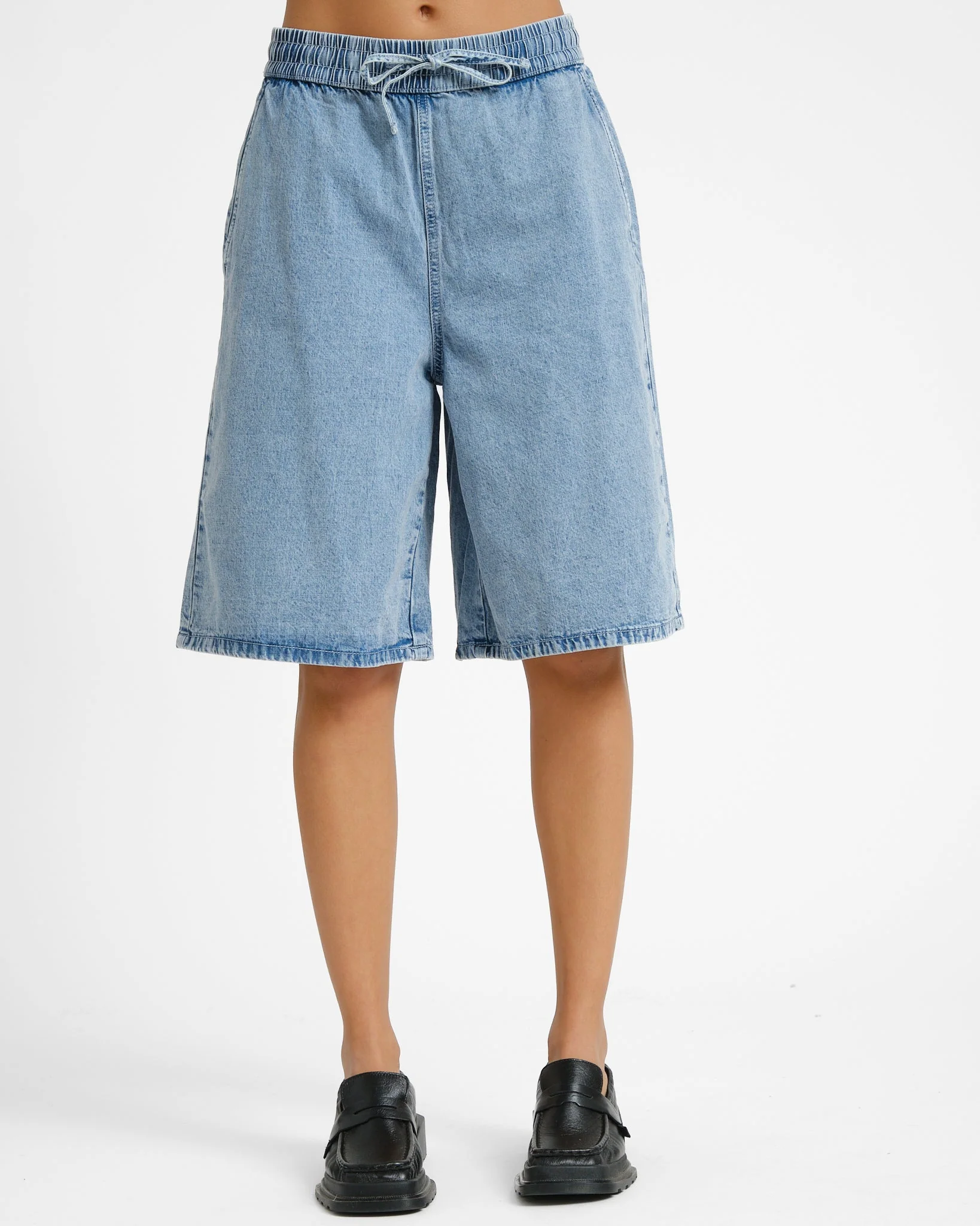 Signe Long Denim Shorts Light Blue Denim - Image 4
