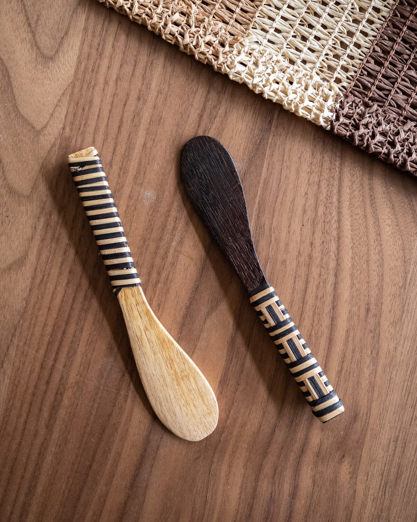 Set van 2 - Butter Knives Zebra Handwoven