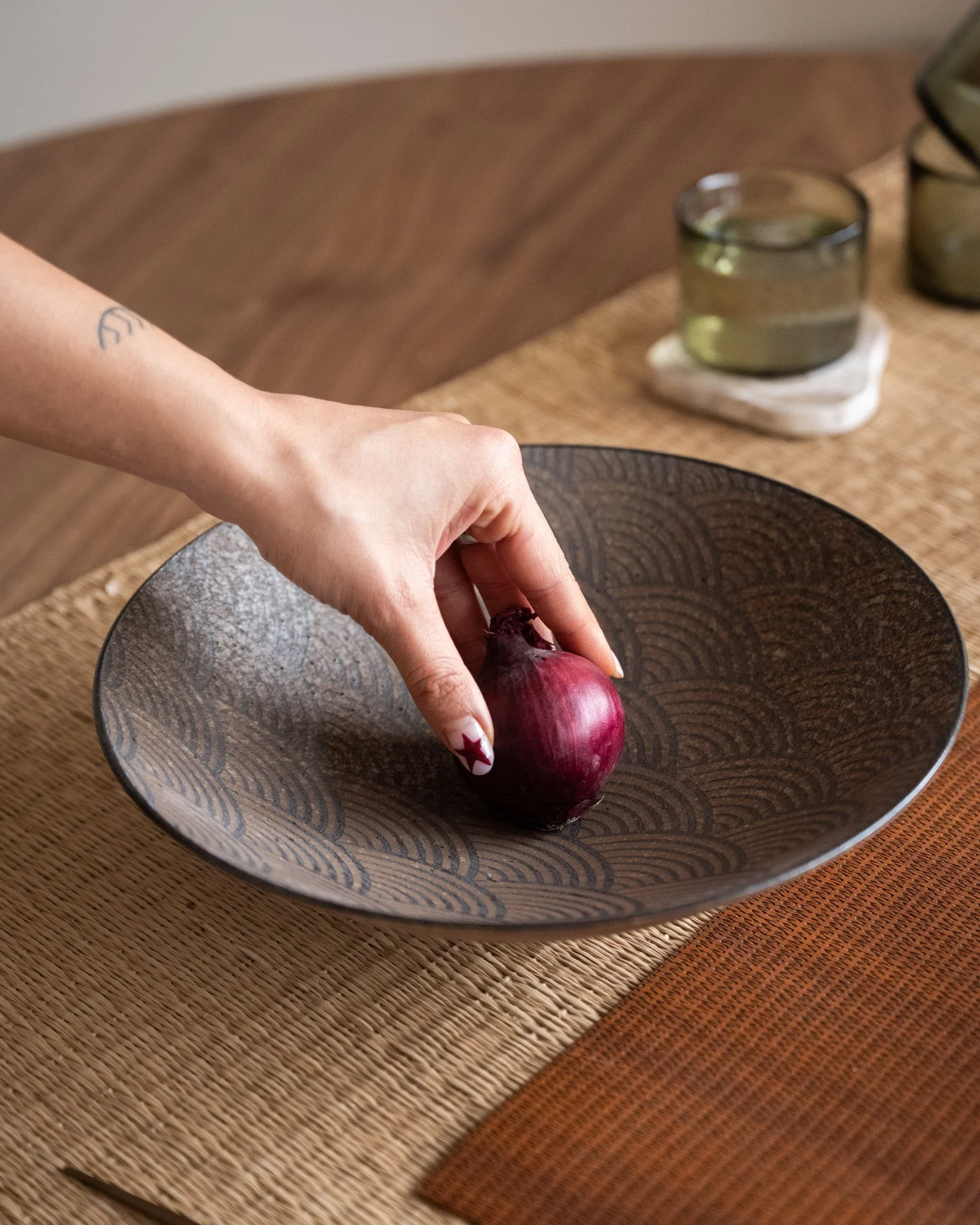 Handmade Japanese Serving Bowl Minoyaki Brown - Image 3