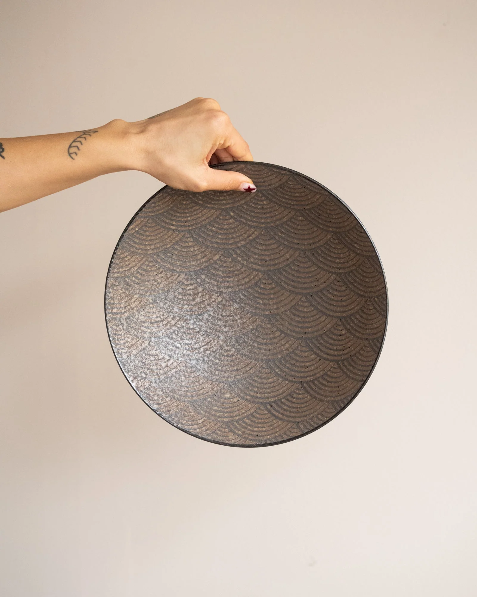 Handmade Japanese Serving Bowl Minoyaki Brown - Image 4