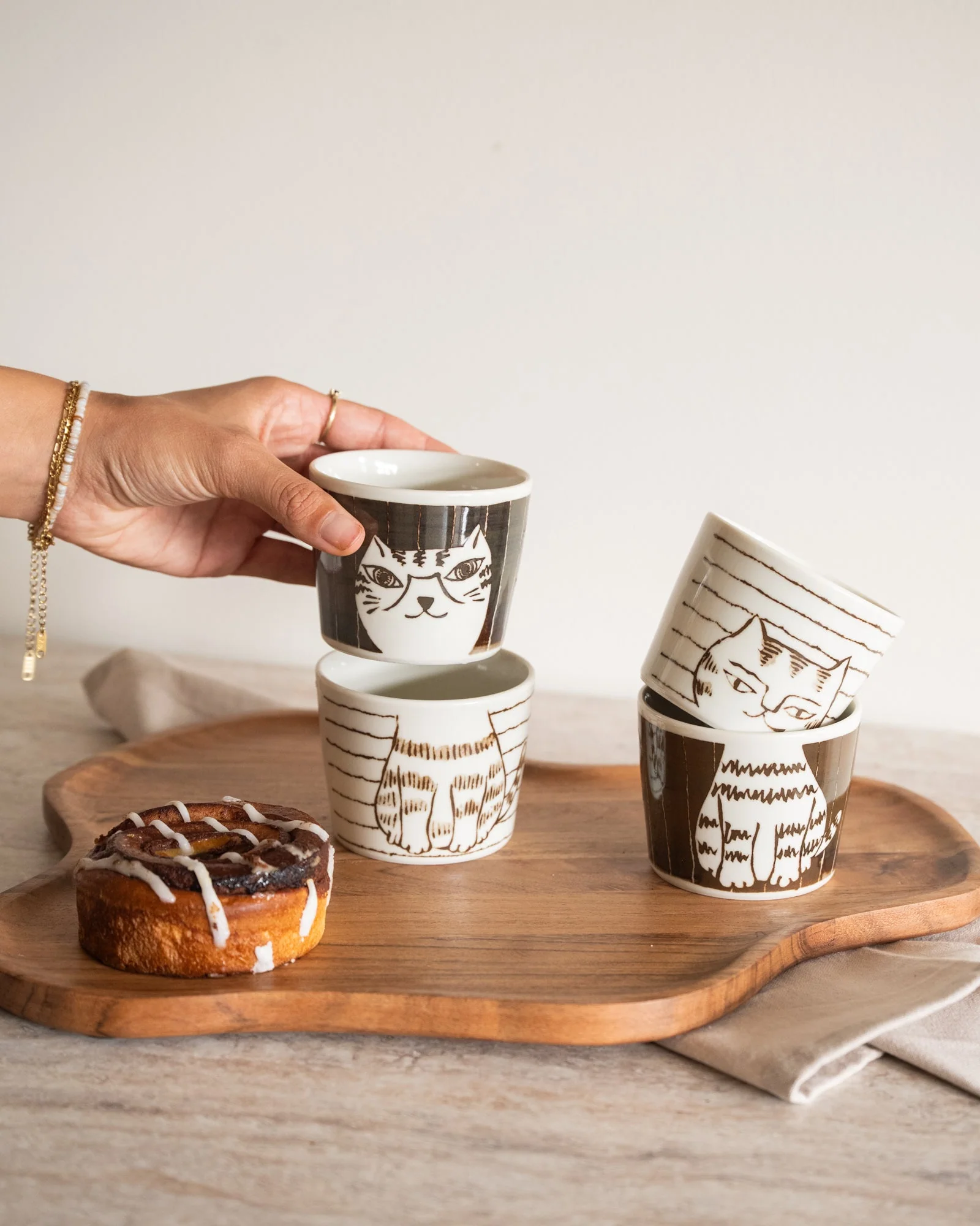 Handmade Japanese Mug Cat - Image 3
