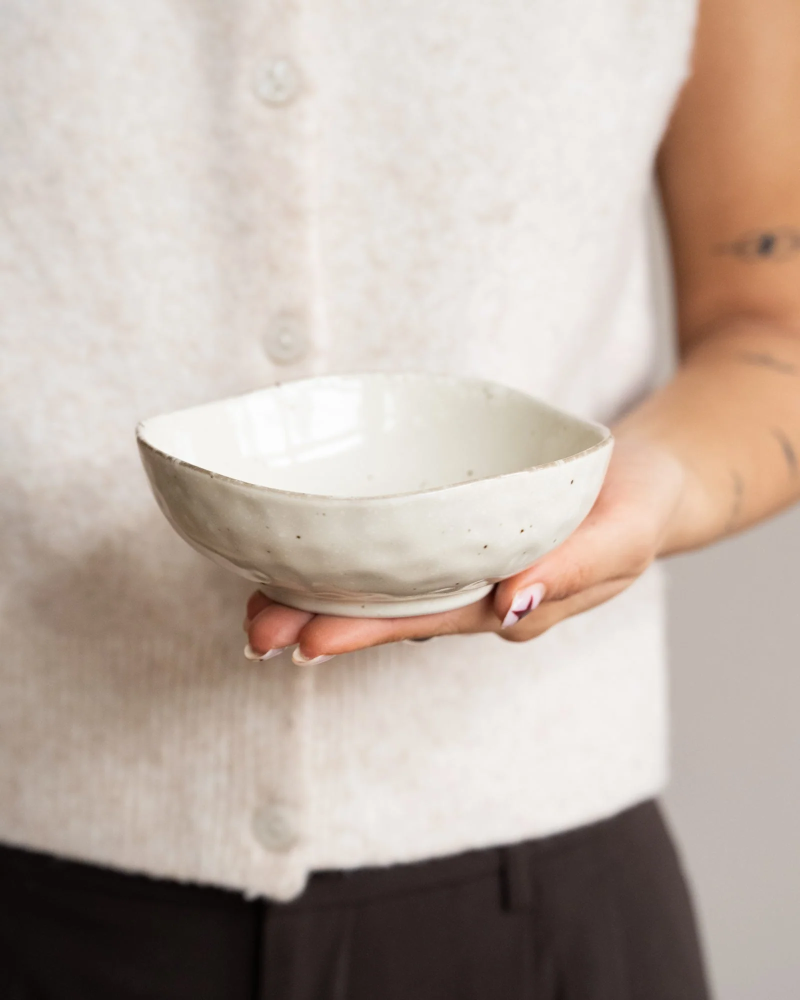 Handmade Japanese Small Bowl Shirogesho - Image 3