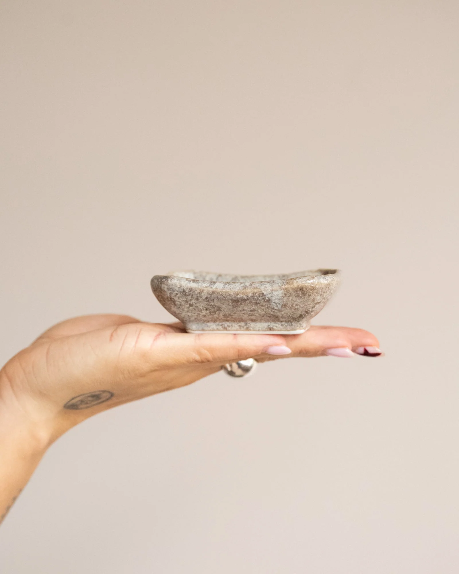 Handmade Japanese Sauce Dish Soshun - Image 7