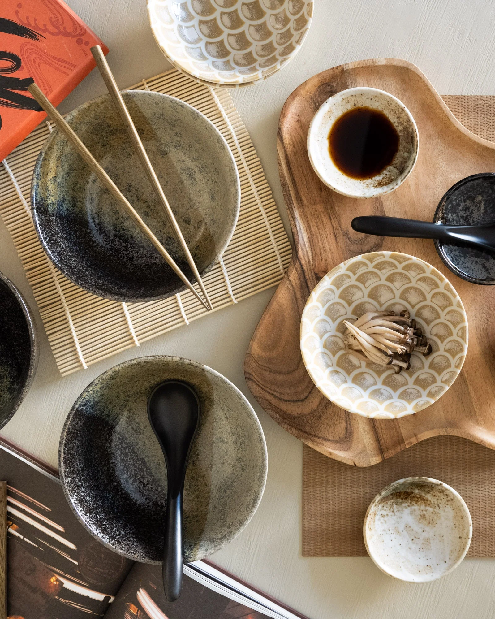 Handmade Japanese Tayo Bowl Oboro Yamakage - Image 7