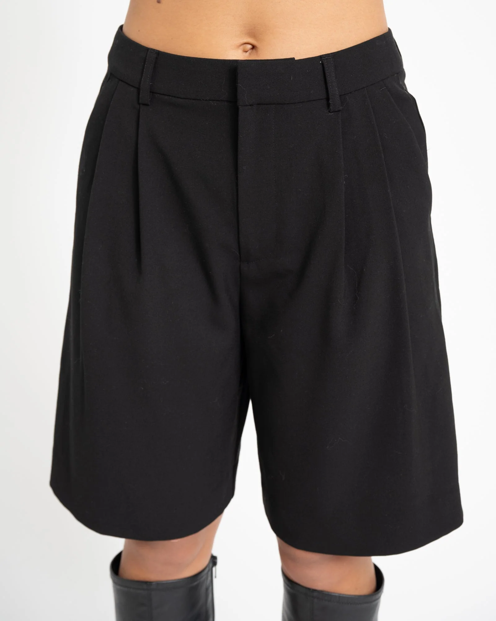 TILTIL Alke Bermuda Black - Image 8