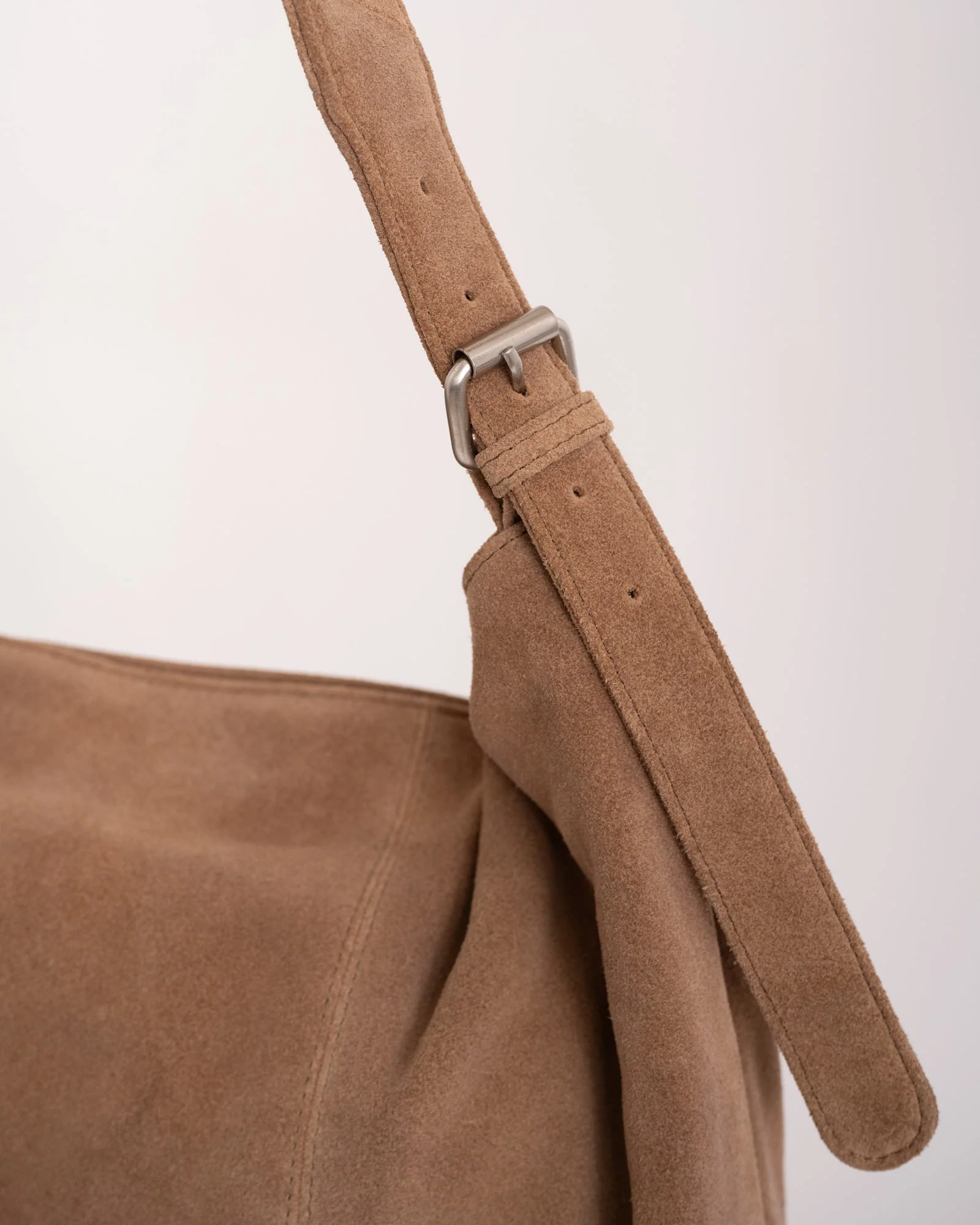 TILTIL Suede Bag Ariana Beige - Image 3
