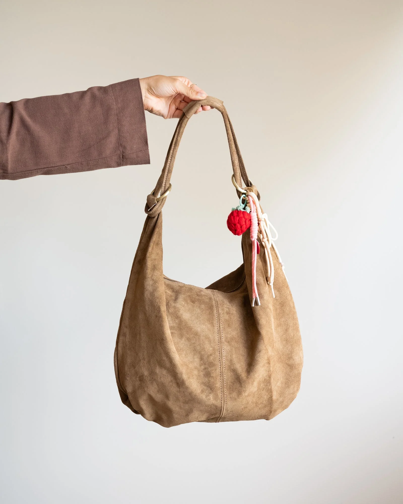 TILTIL Bag Suez Suede Taupe - Image 4