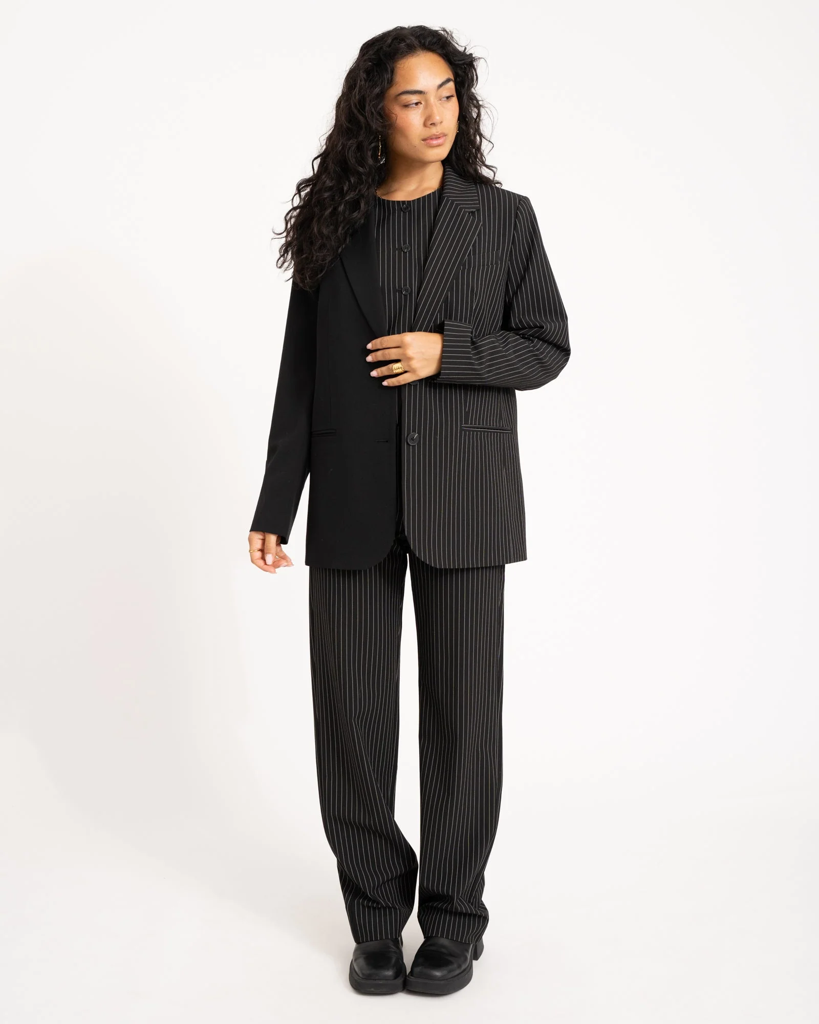 TILTIL Dana Gilet Black Pinstripe - Image 10