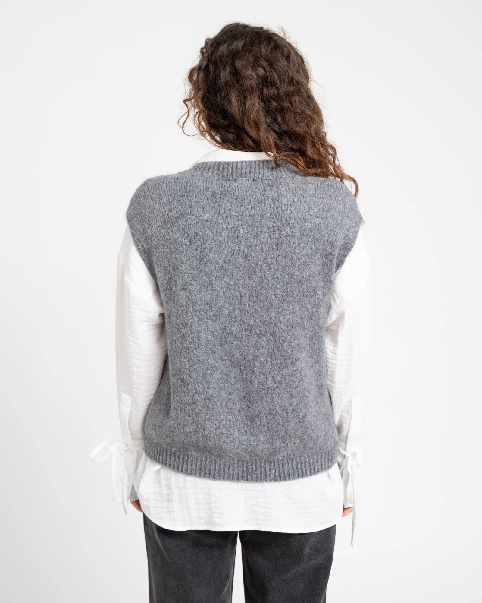 TILTIL Emma Spencer V-neck Dark Grey One size - Image 5