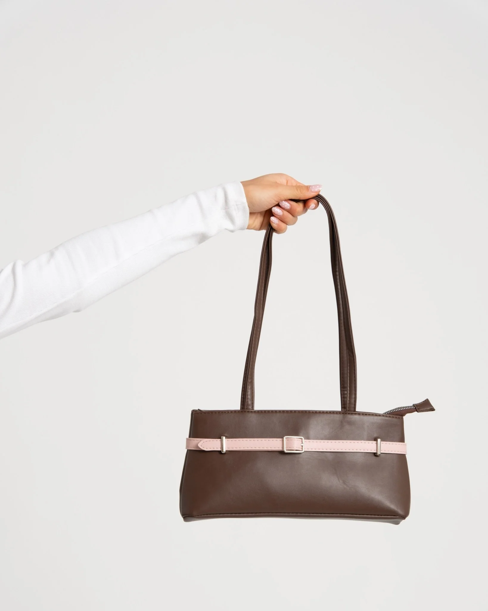 TILTIL Eve Belted Bag Brown - Image 3