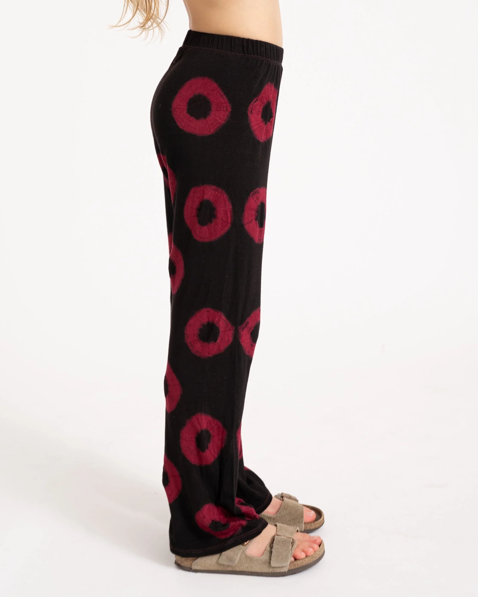 TILTIL Isli Mini Pants Batik Burgundy - Image 5