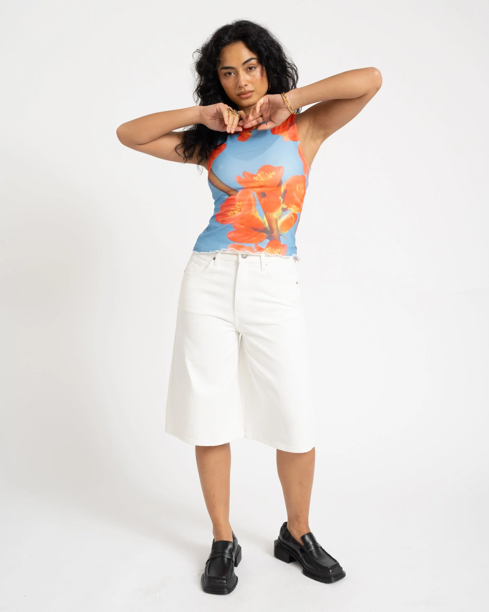 TILTIL Jente Floral Mesh Top Blue - Image 2