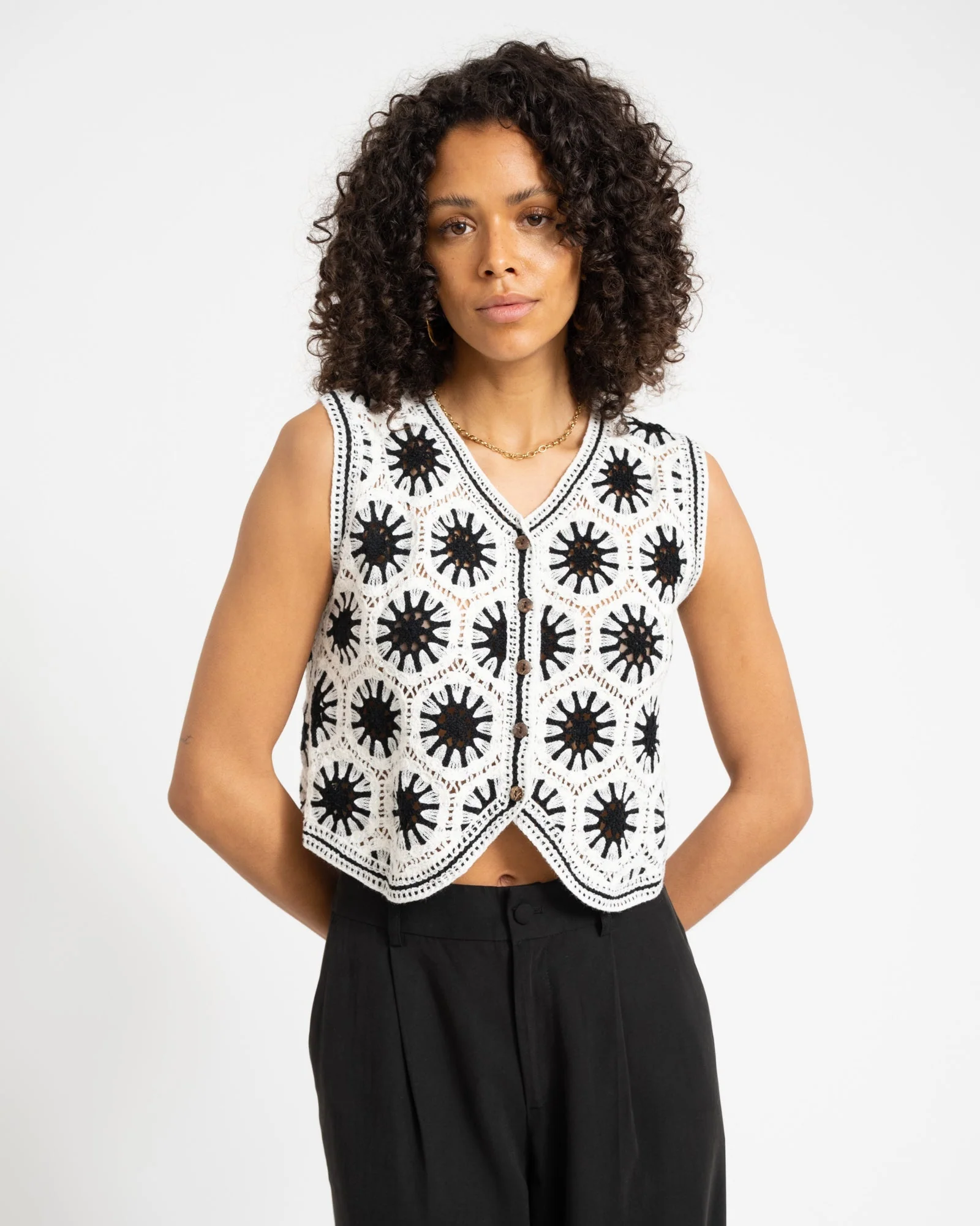 TILTIL Jillie Crochet Gilet Black - Image 3