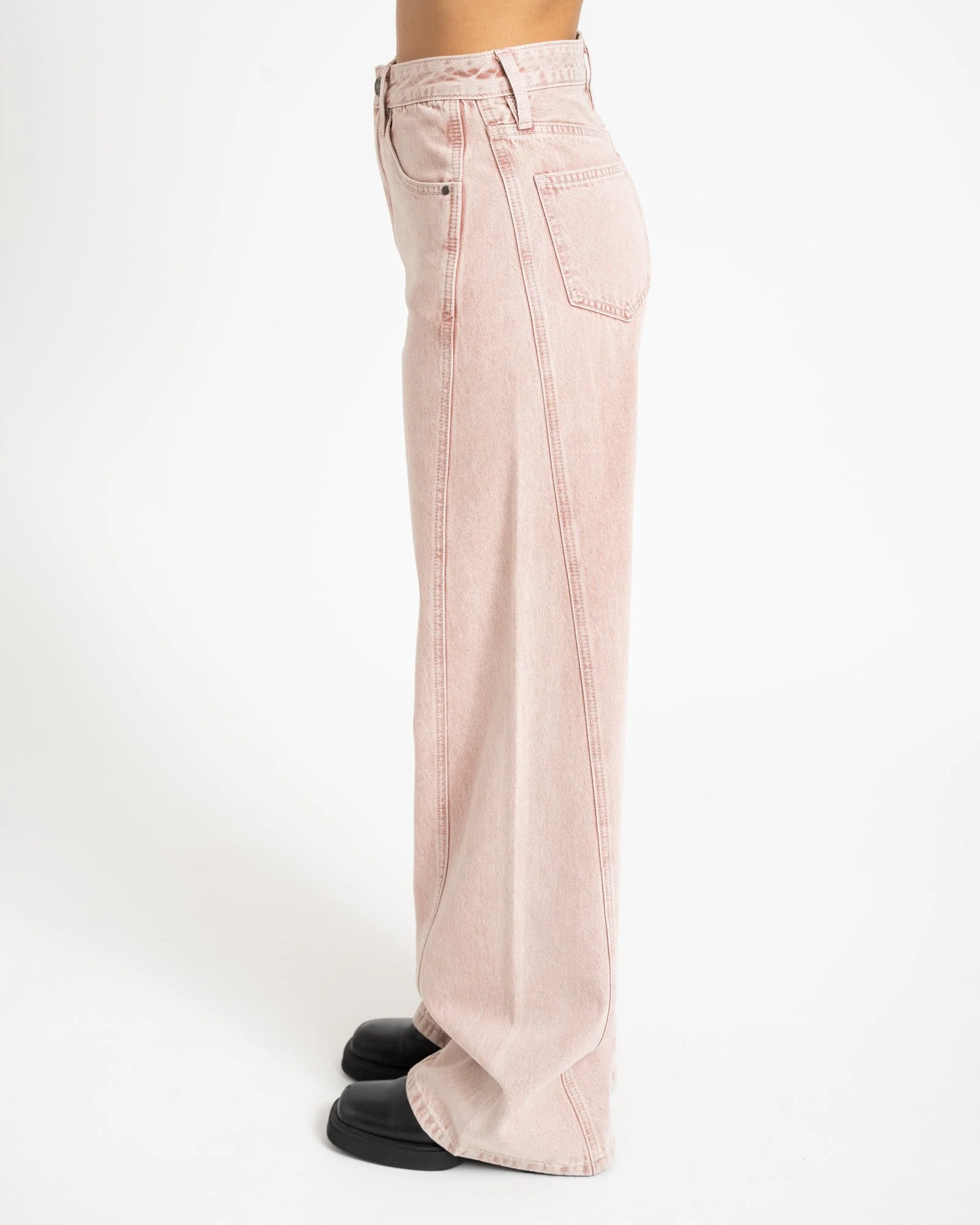 TILTIL Missy HR Relaxed Seam Jeans Pink - Image 5