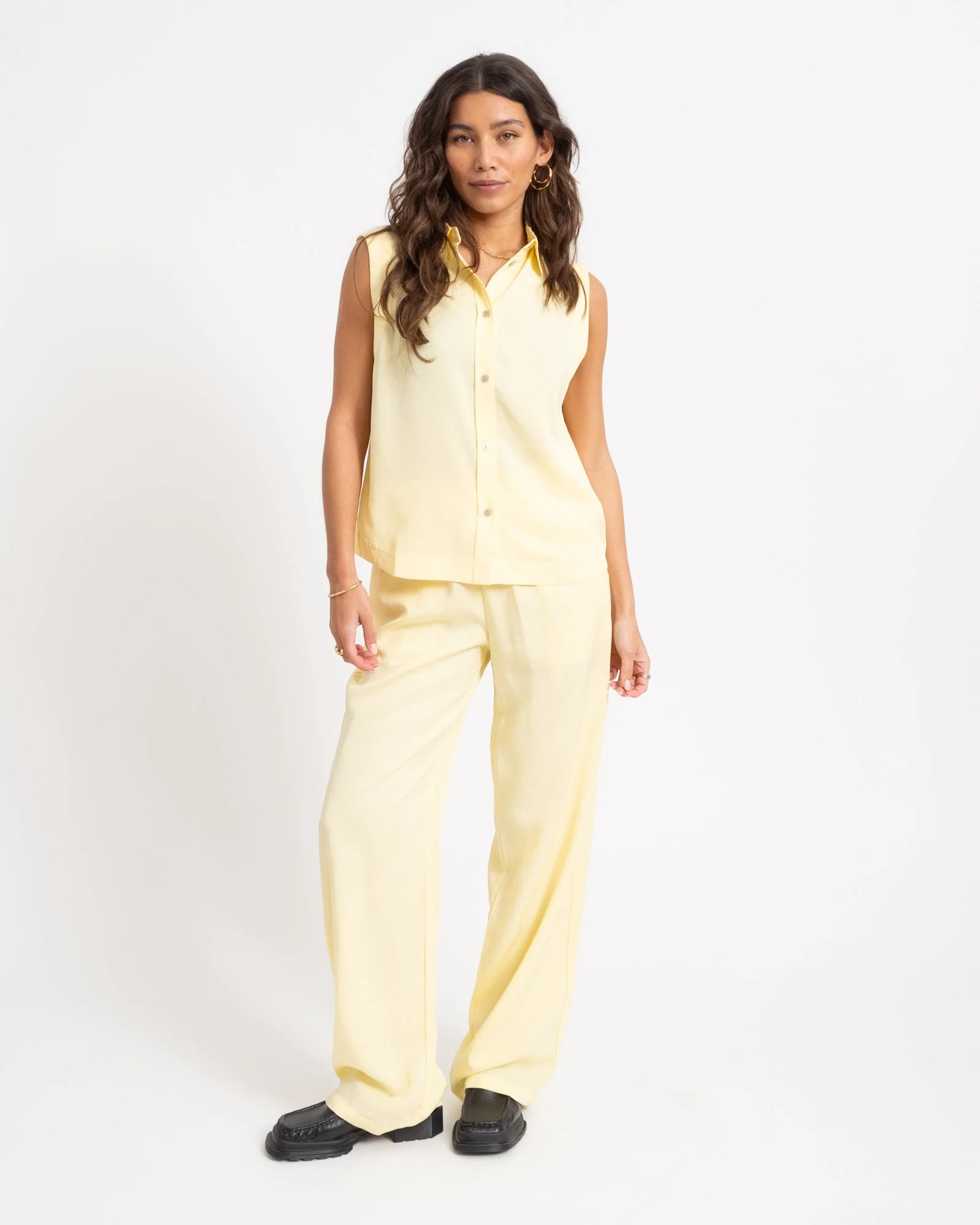 TILTIL Moni Pants Tencel Yellow - Image 4