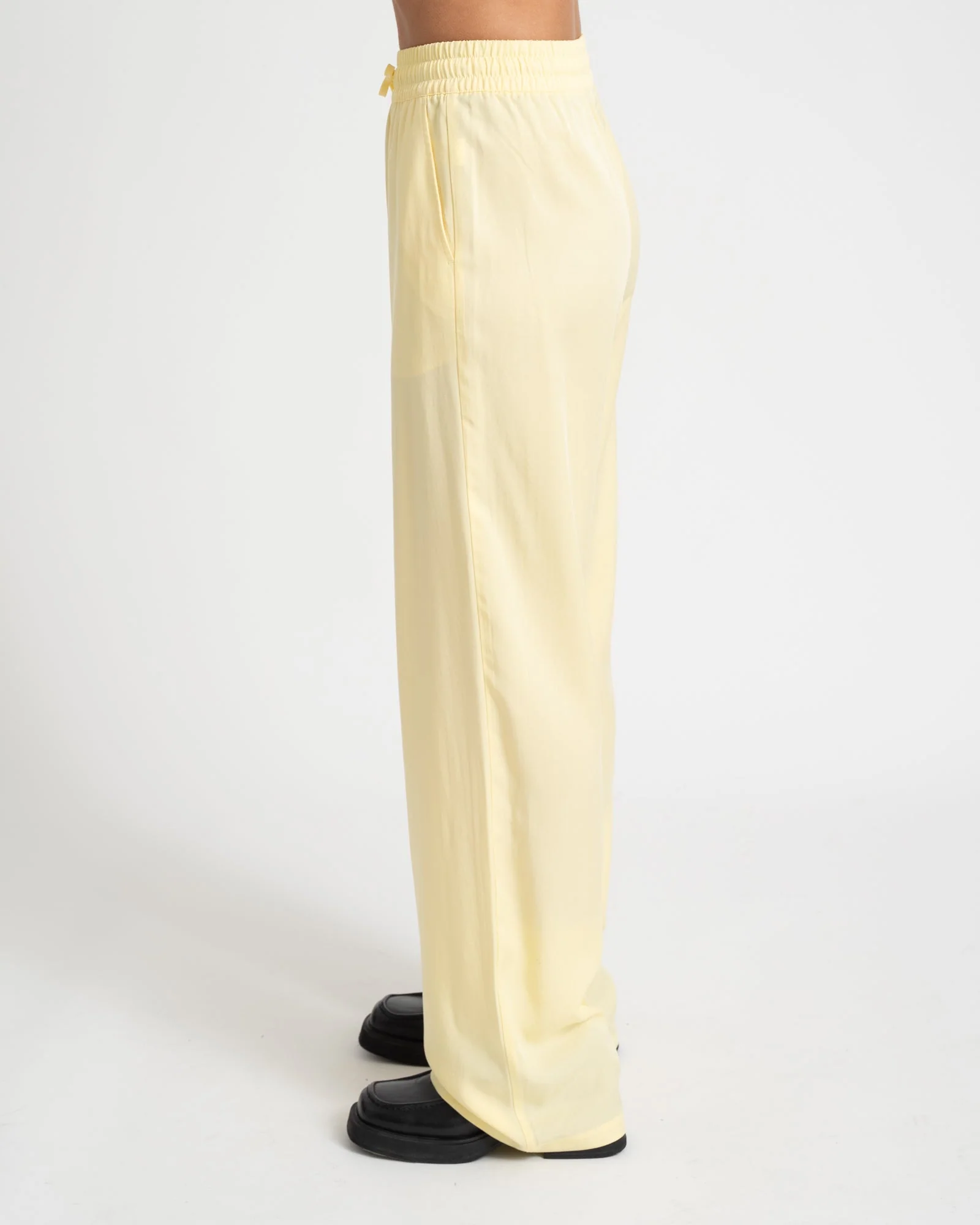 TILTIL Moni Pants Tencel Yellow - Image 6