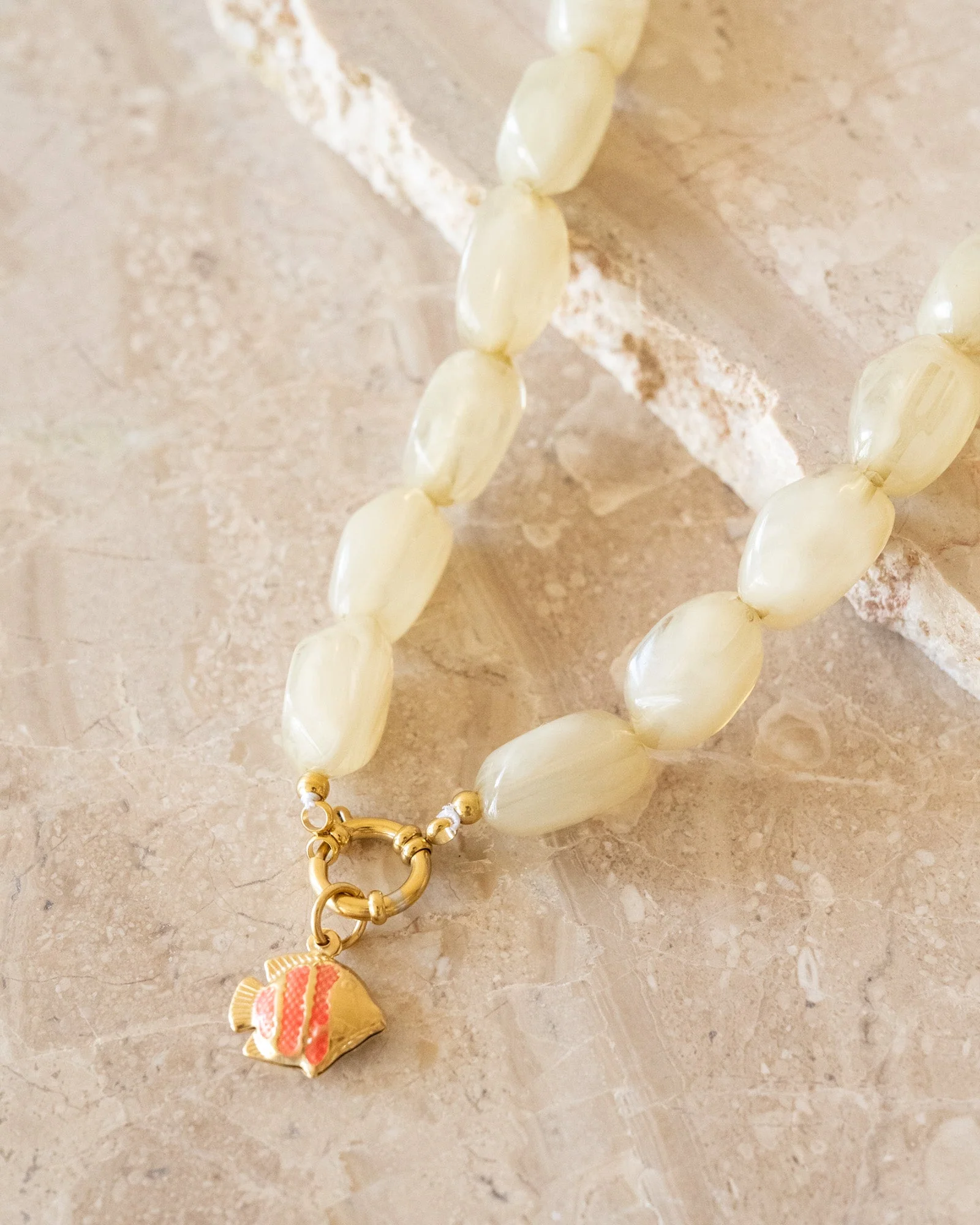 TILTIL Ketting Bead Fish Offwhite - Image 4