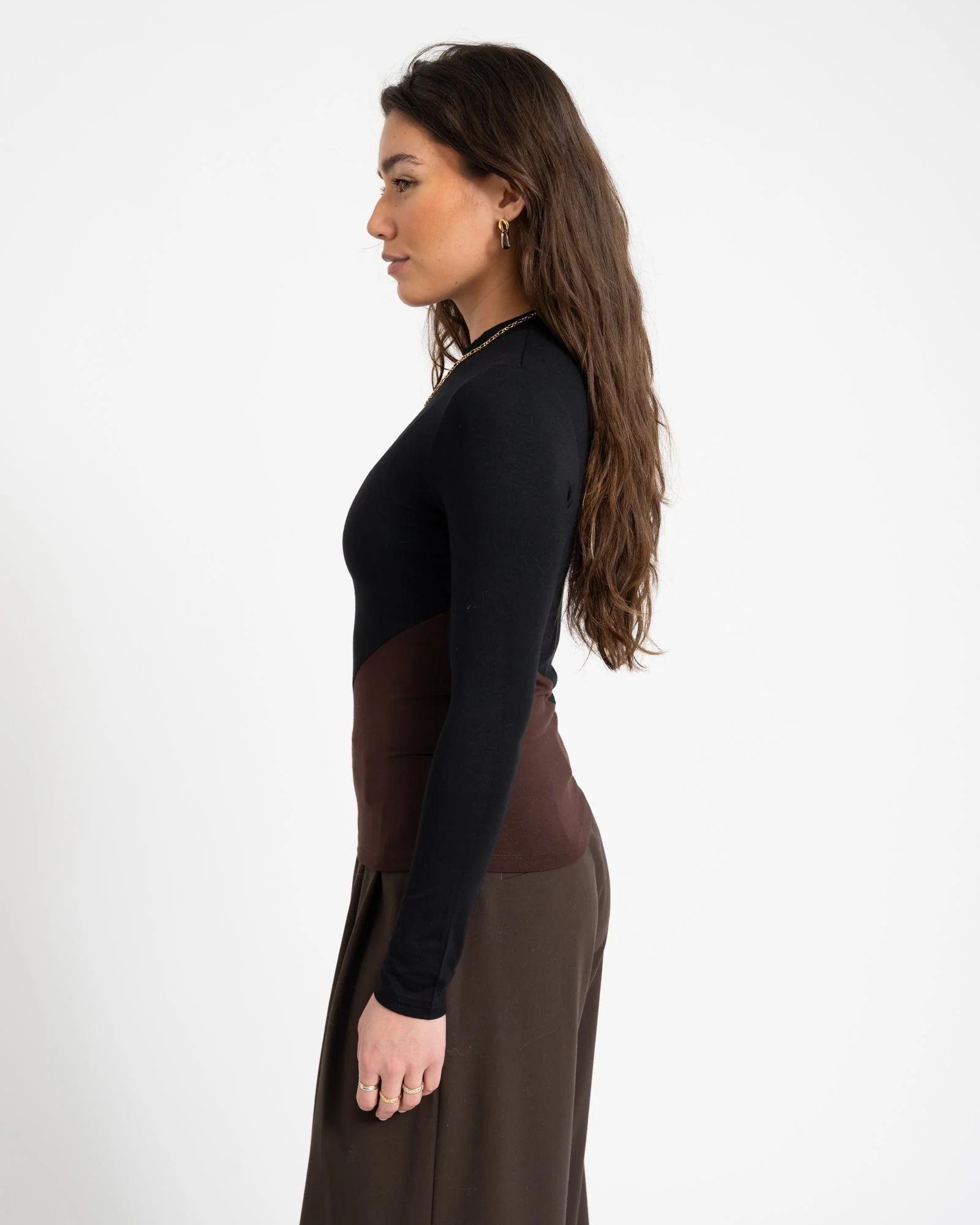 TILTIL Nela High Neck Longsleeve Black Brown - Image 4