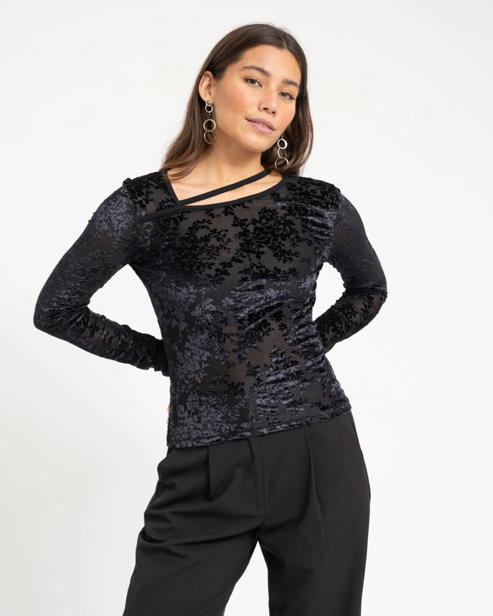 TILTIL Phoebe Velvet Black - Image 3