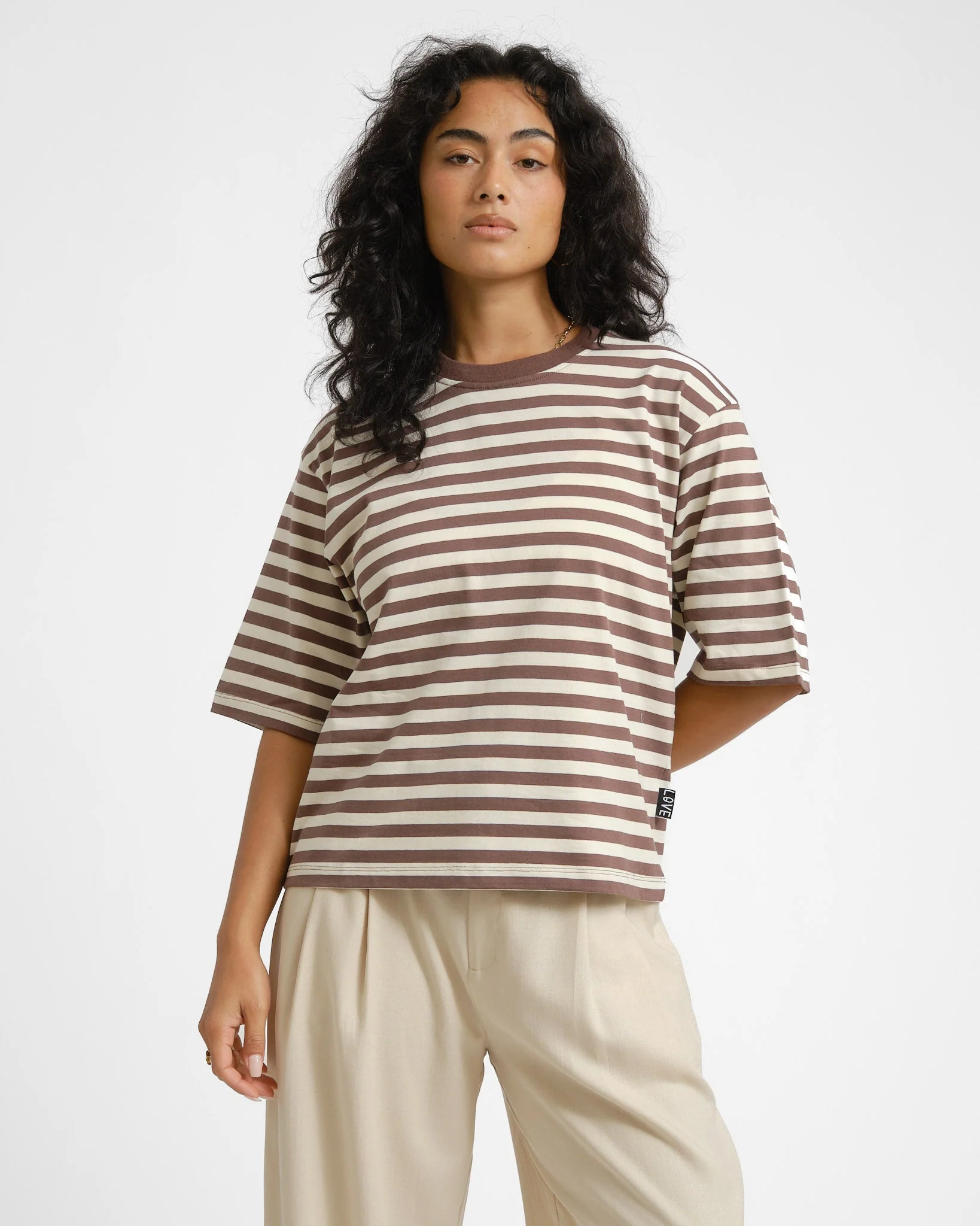TILTIL Rae Tee Bruin