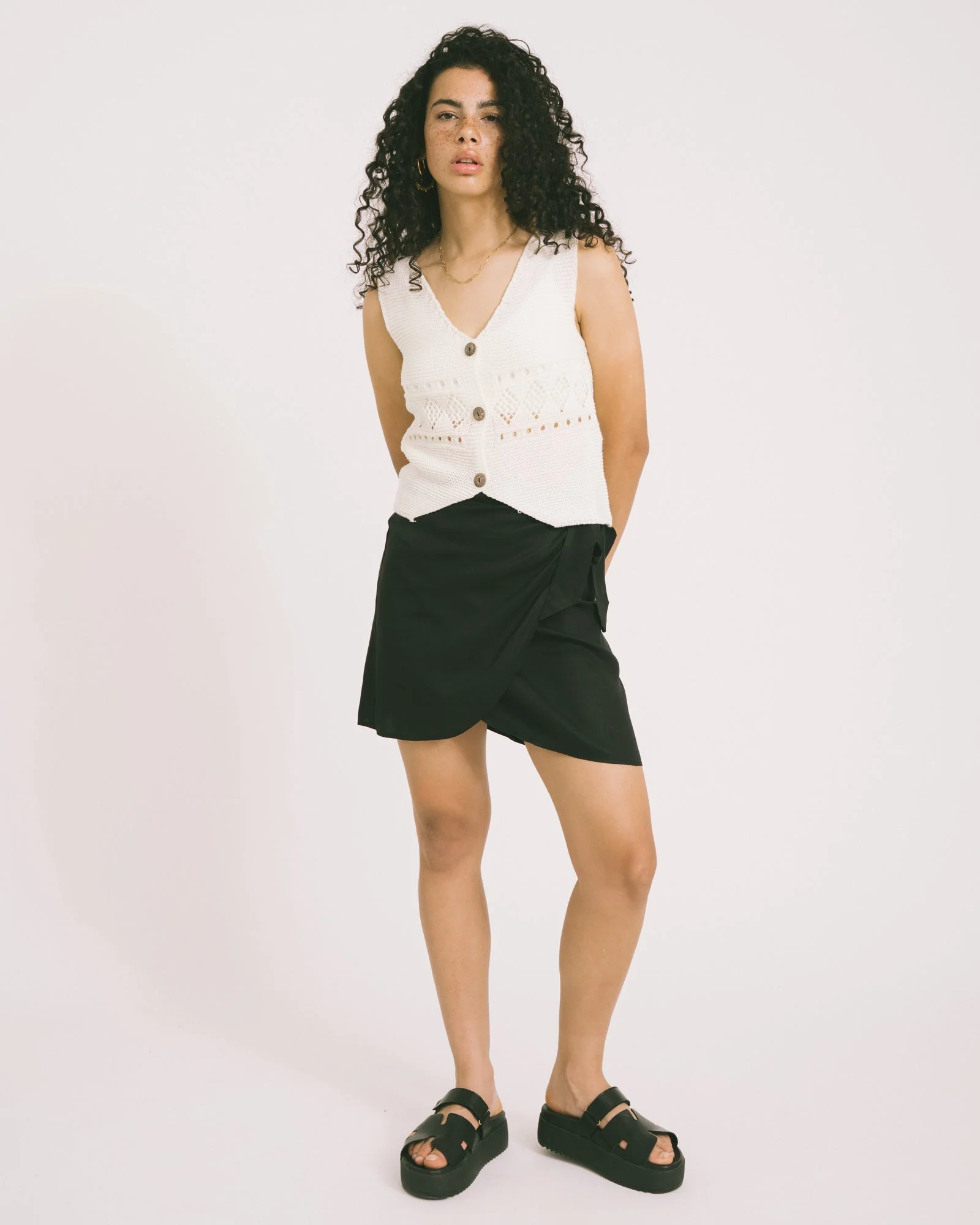 TILTIL Richelle Knit Top Button White One Size - Image 3